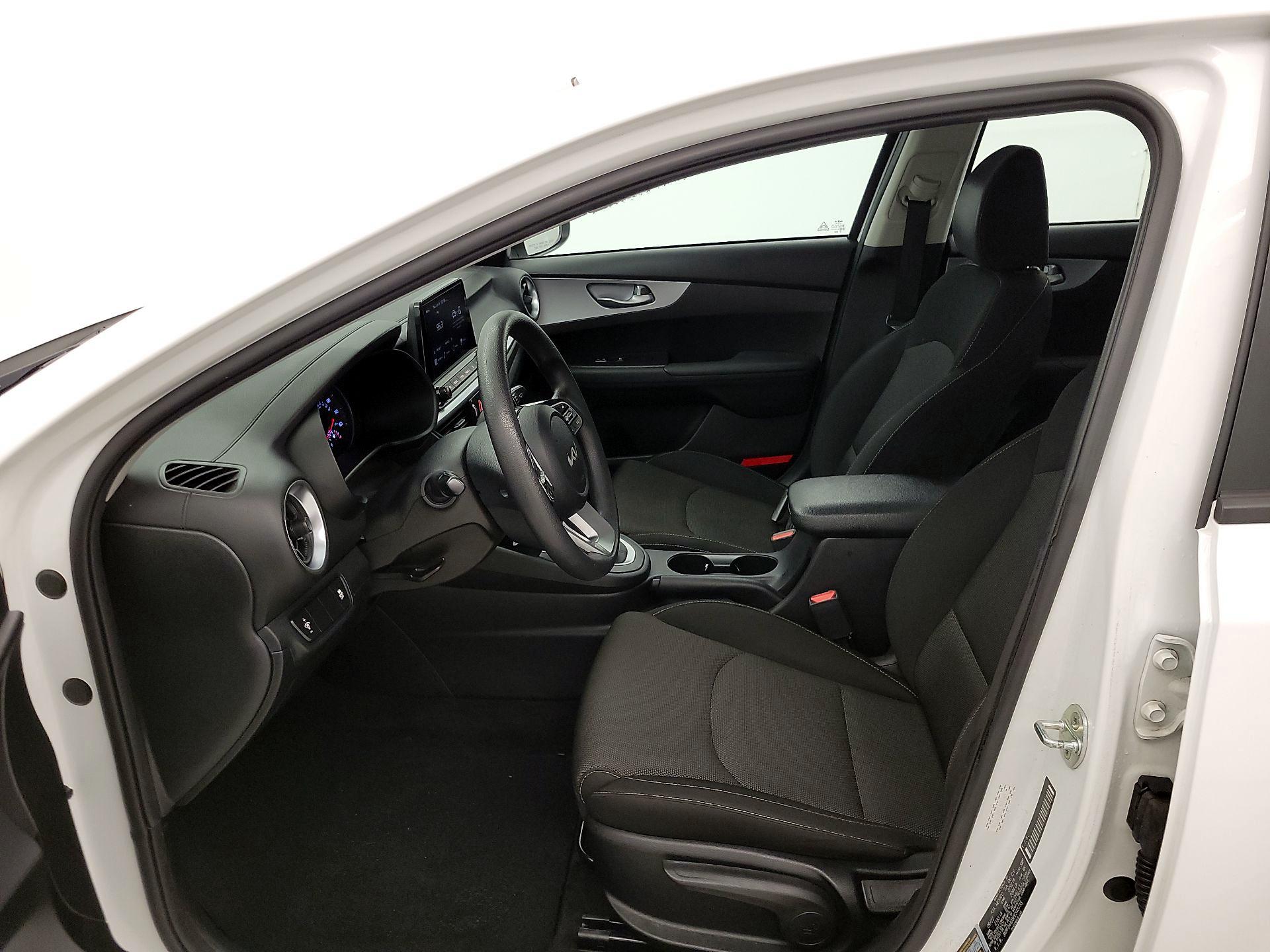 Thumbnail: 2023 Kia Forte - 11
