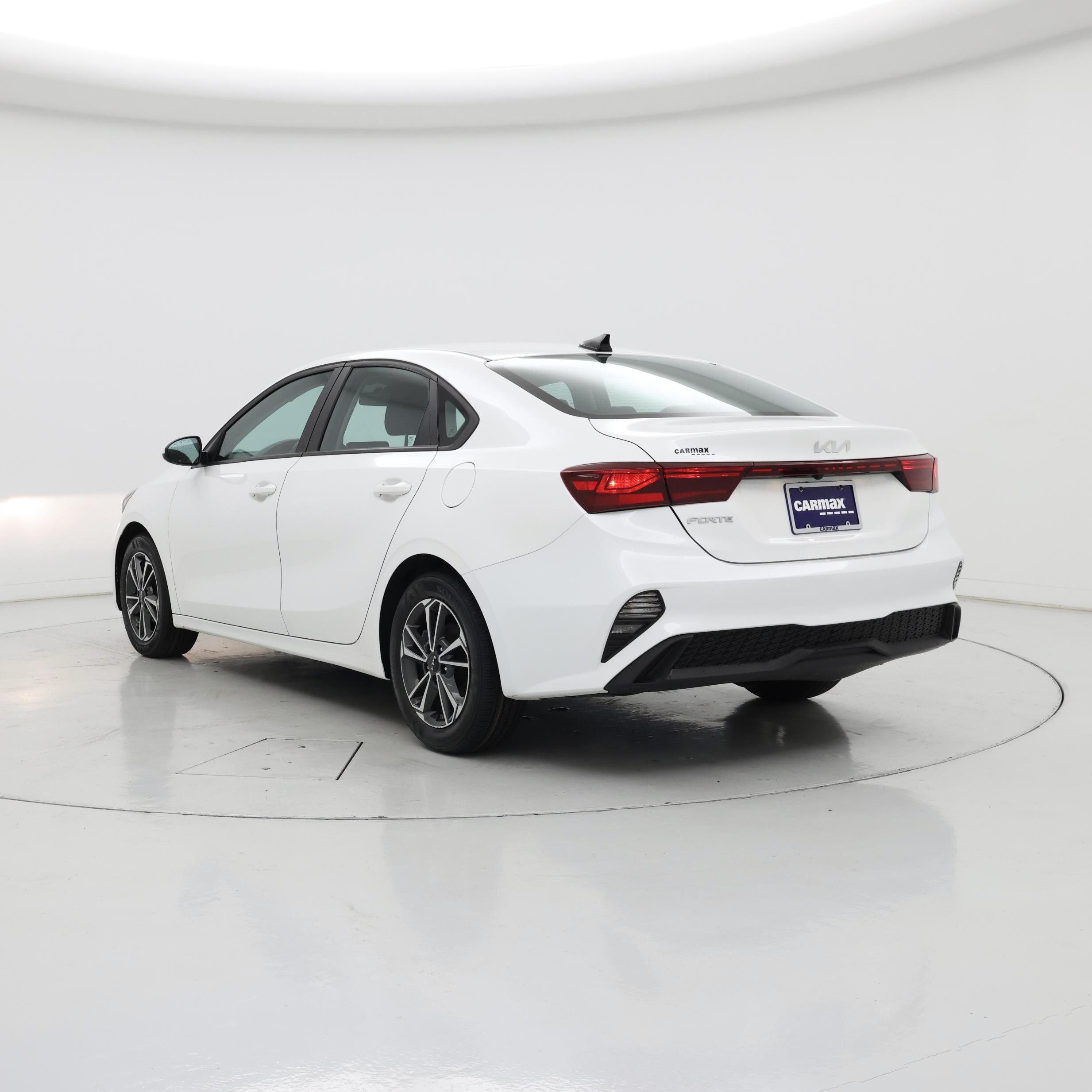 Thumbnail: 2023 Kia Forte - 2
