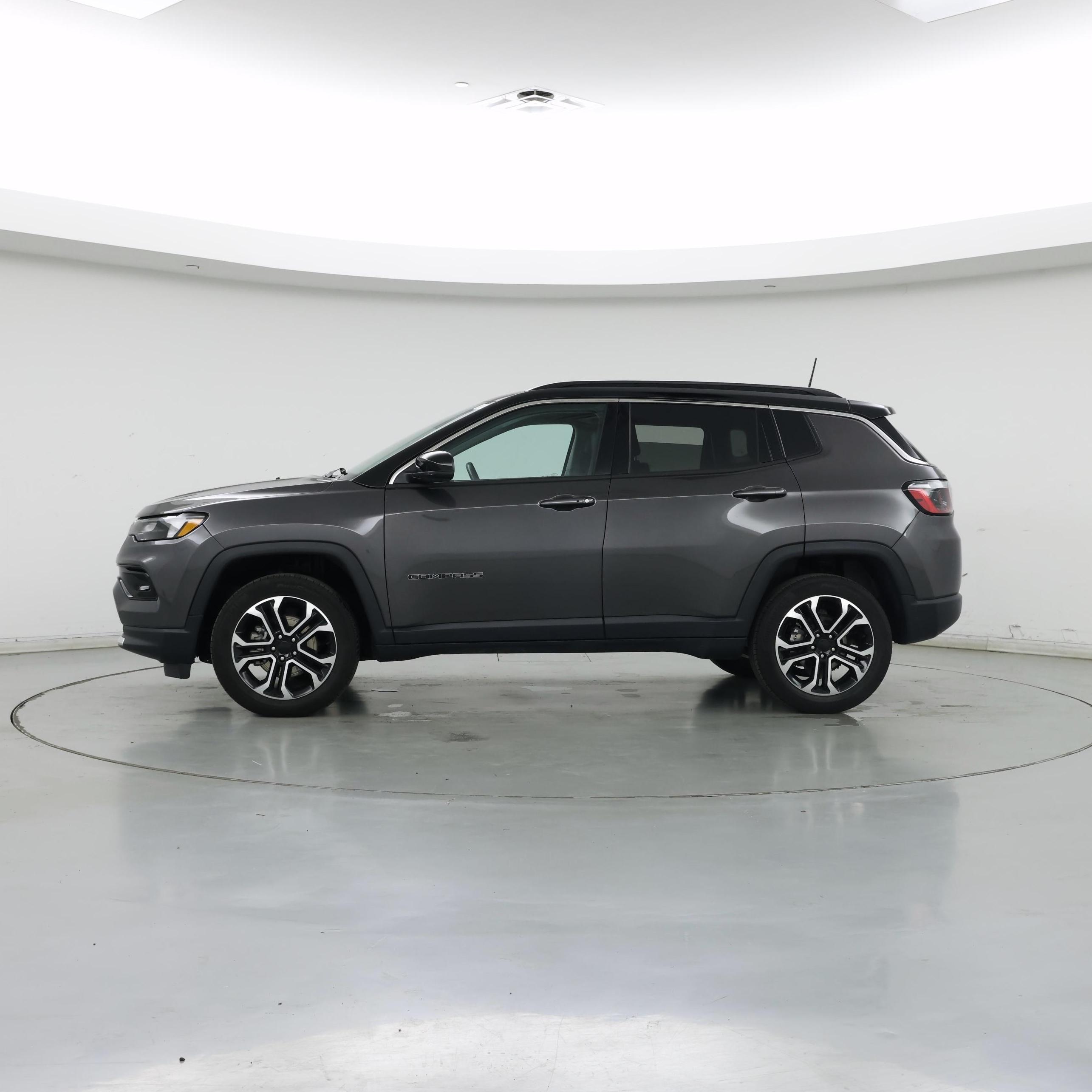 Thumbnail: 2022 Jeep Compass - 3