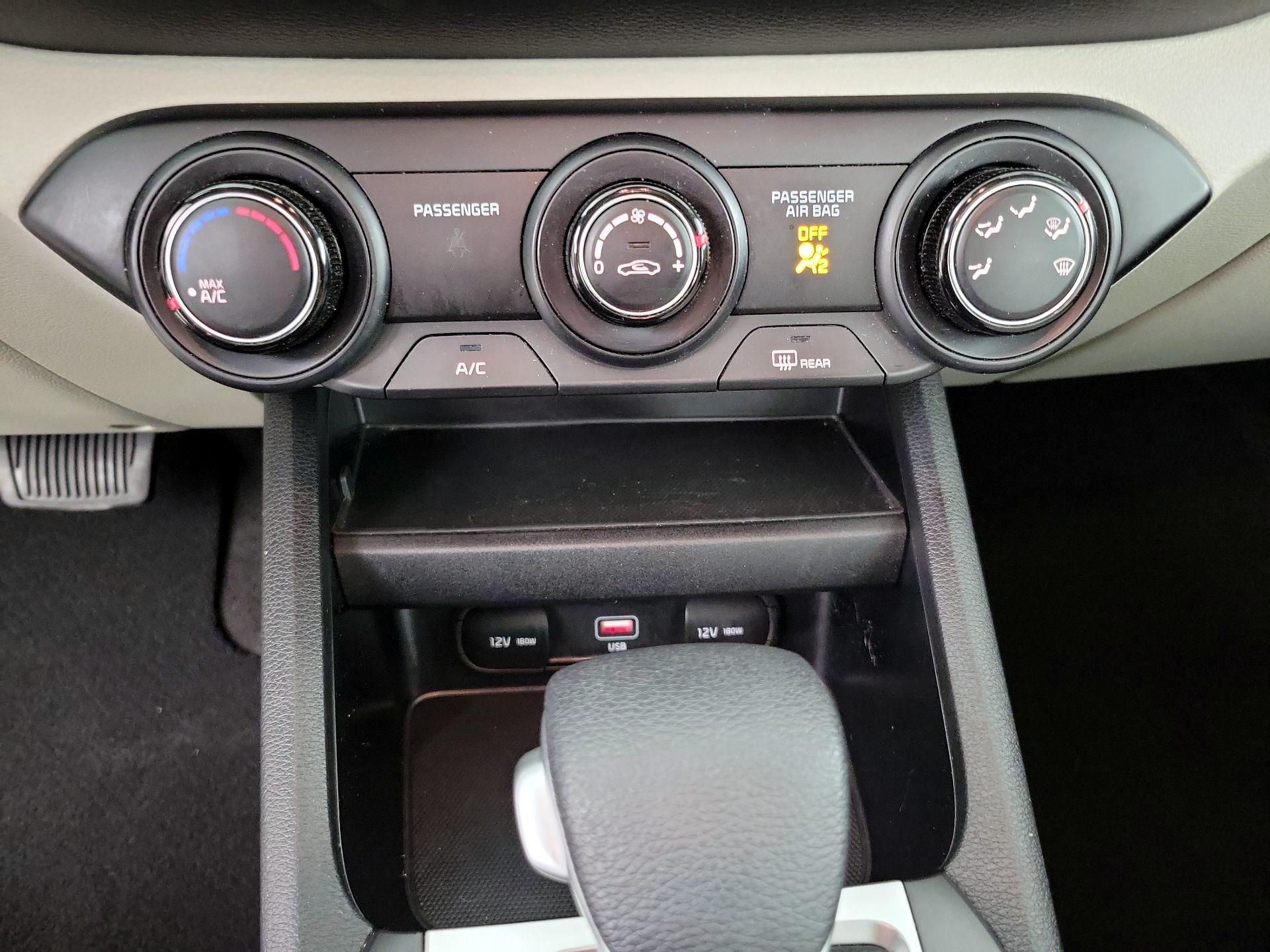 Thumbnail: 2023 Kia Forte - 16