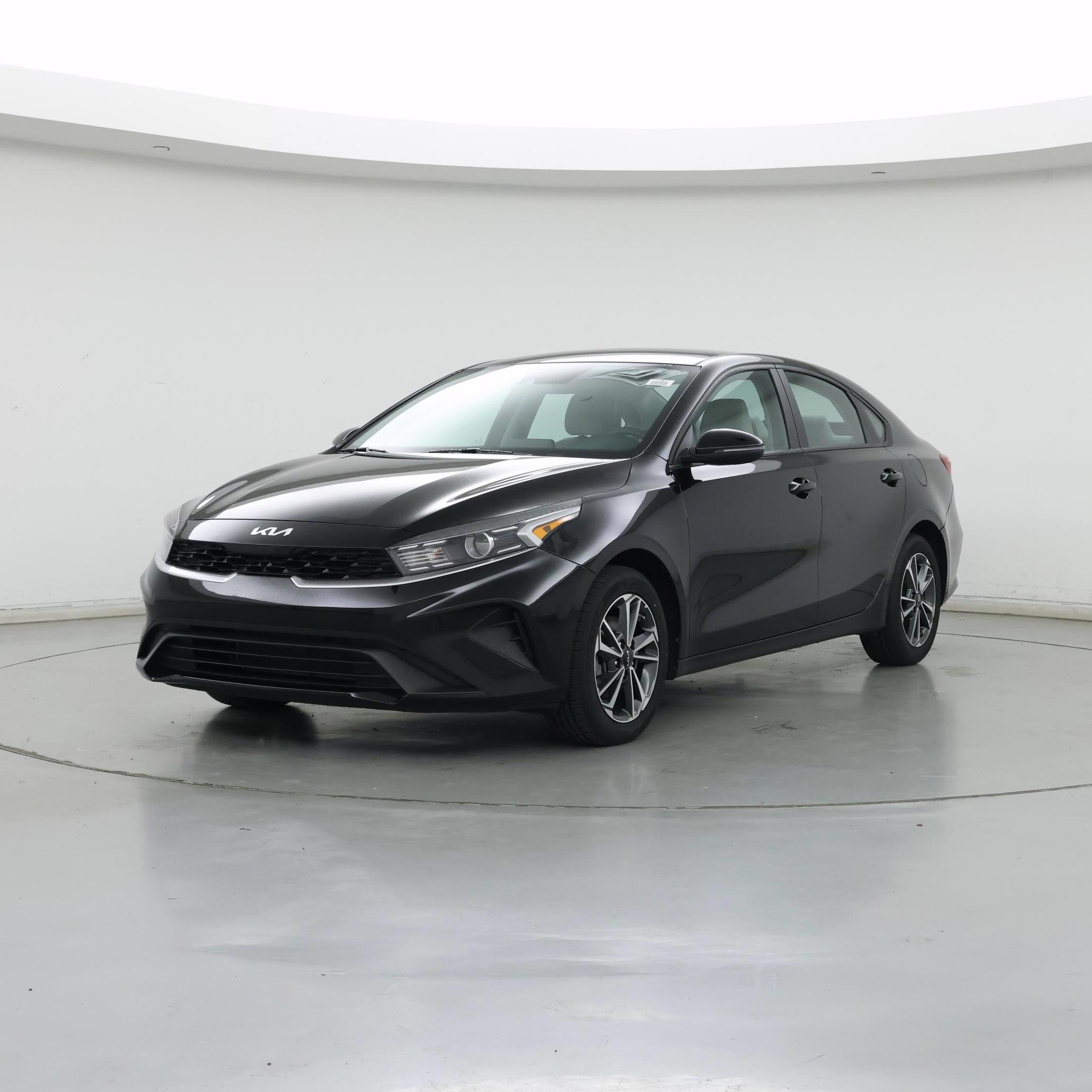 Thumbnail: 2023 Kia Forte - 4