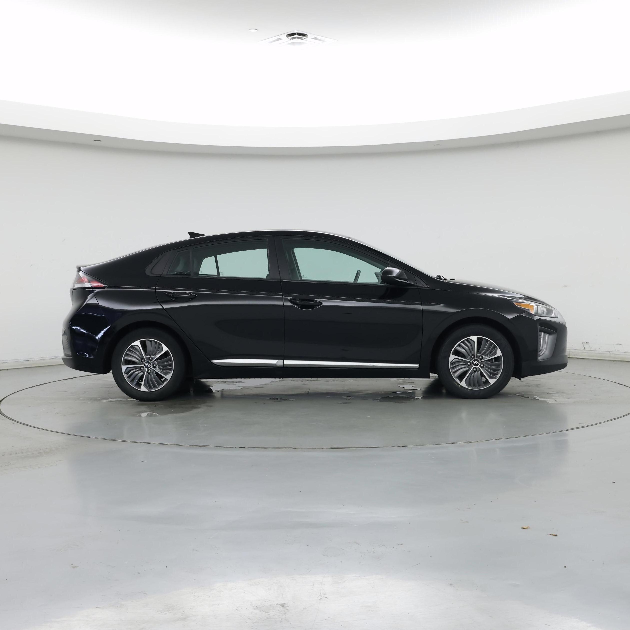 Thumbnail: 2021 Hyundai Ioniq - 7