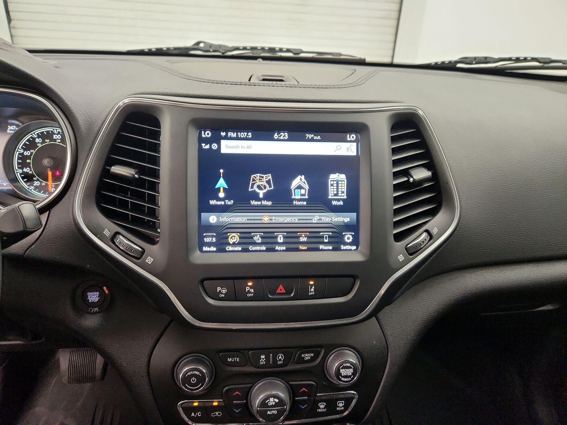 Thumbnail: 2023 Jeep Cherokee - 16