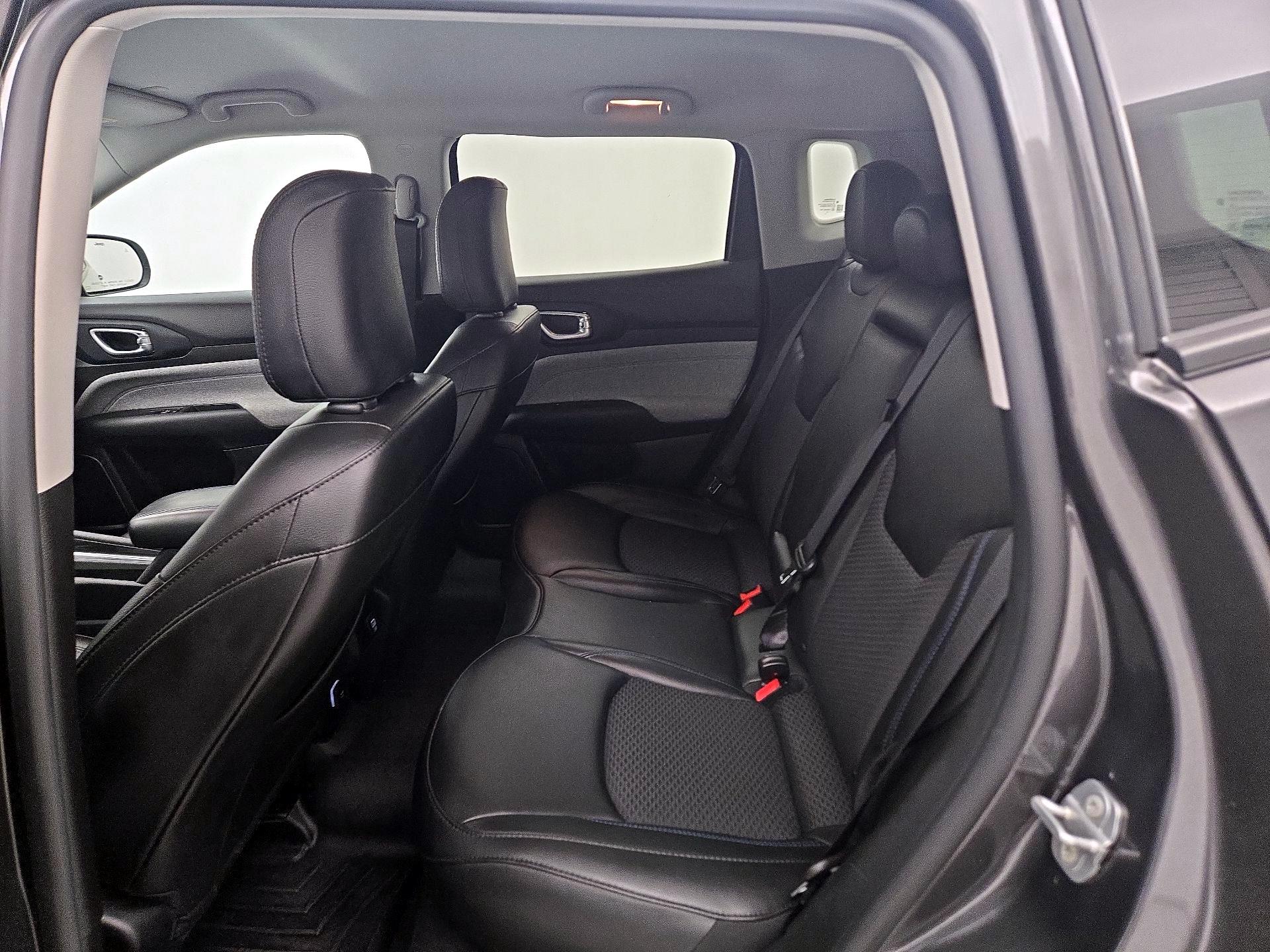 Thumbnail: 2022 Jeep Compass - 19