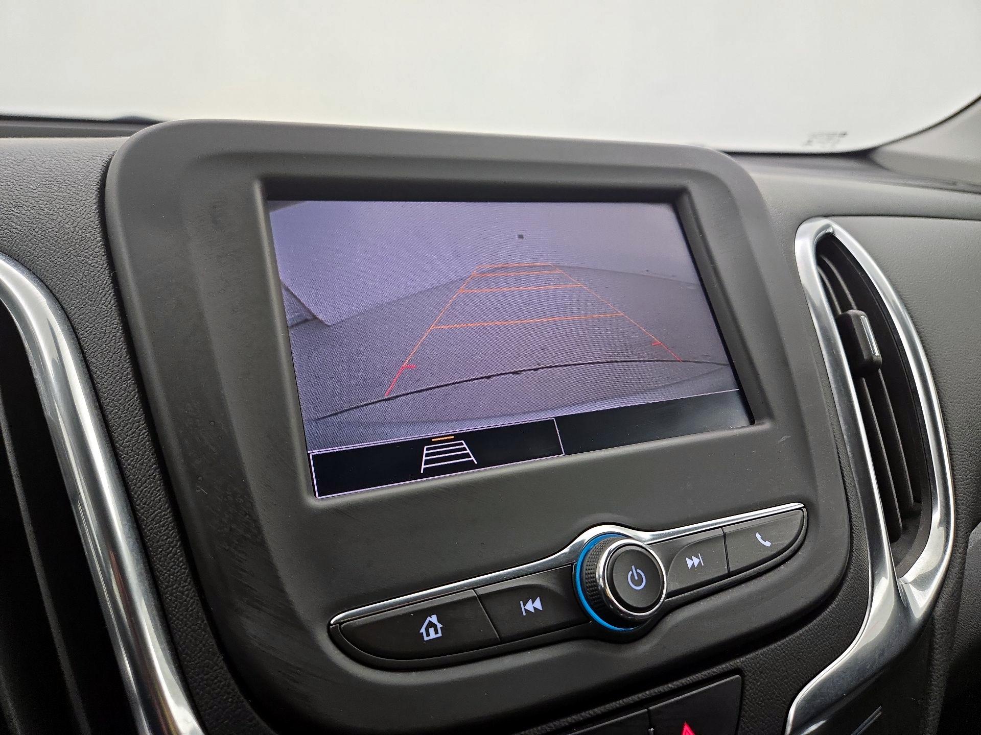 Thumbnail: 2022 Chevrolet Equinox - 14