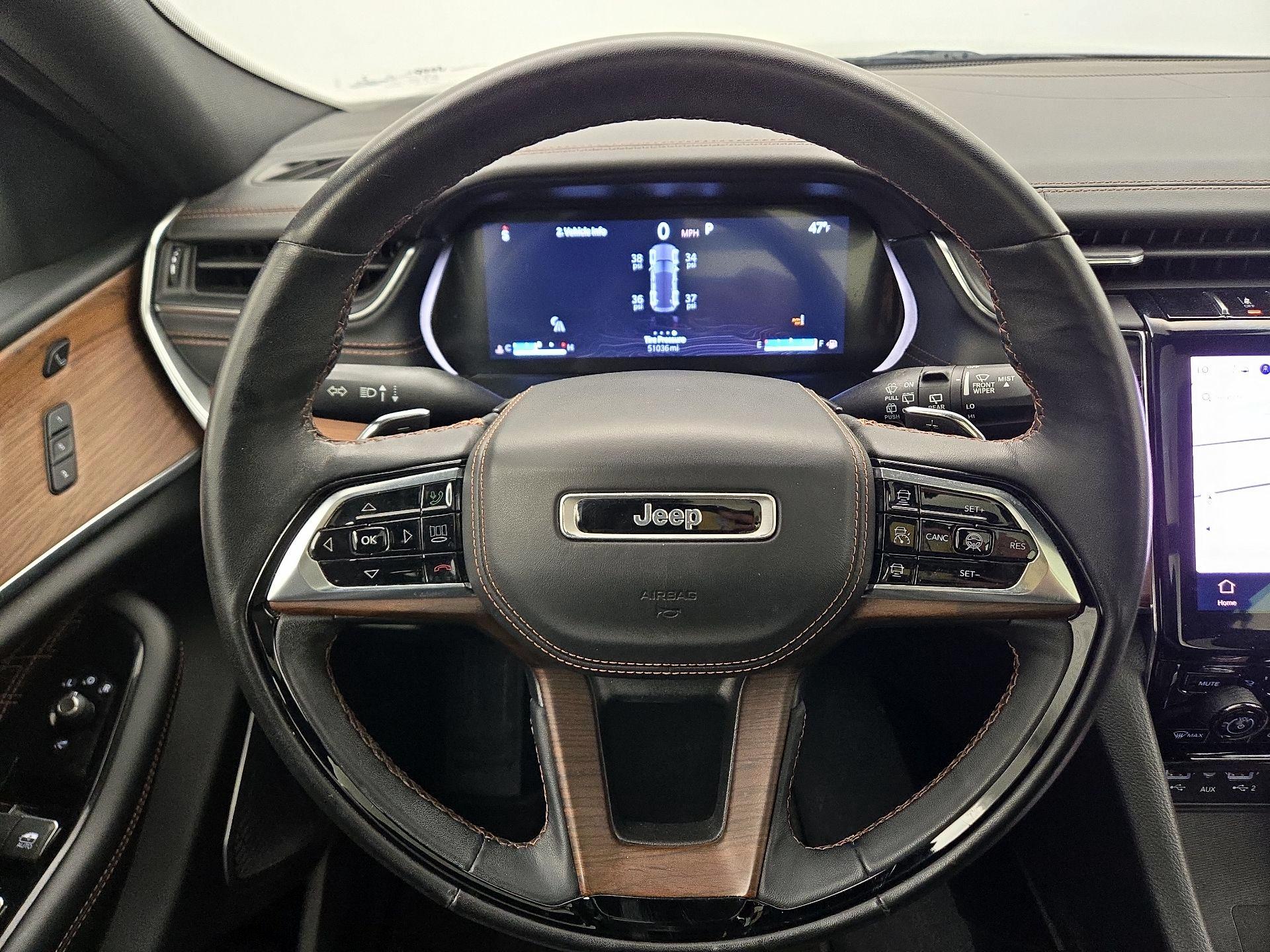 Thumbnail: 2023 Jeep Grand Cherokee - 10