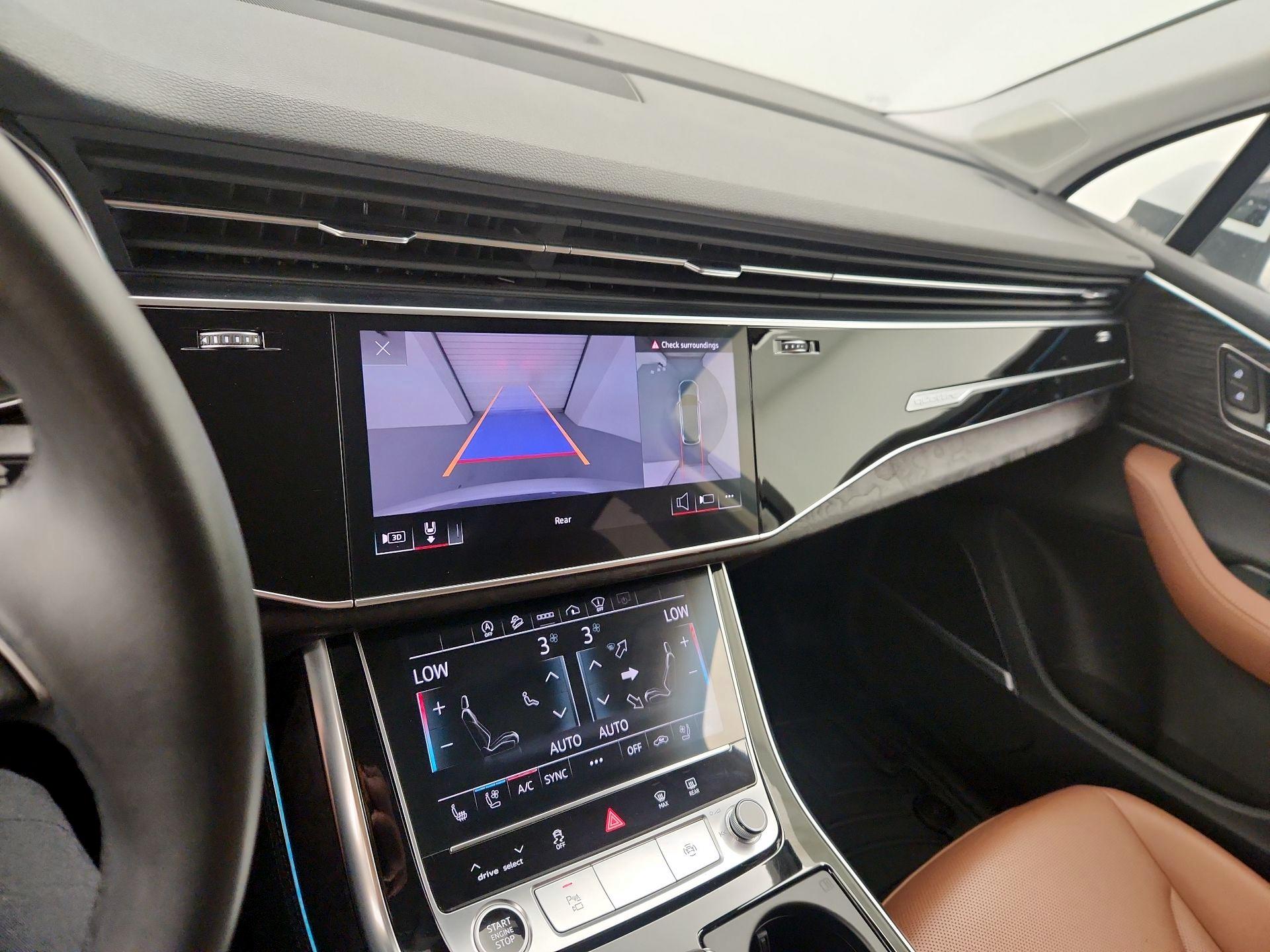Thumbnail: 2022 Audi Q7 - 14