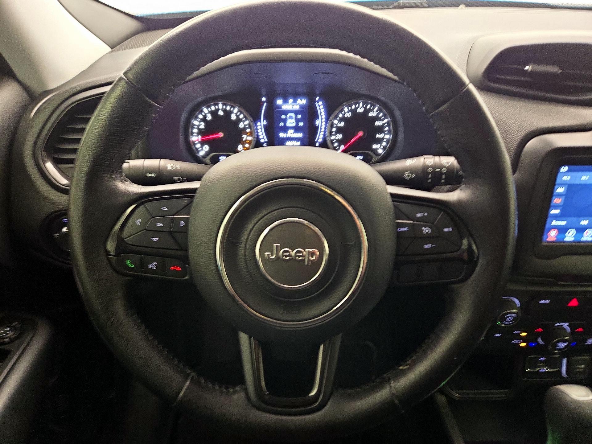 Thumbnail: 2020 Jeep Renegade - 10