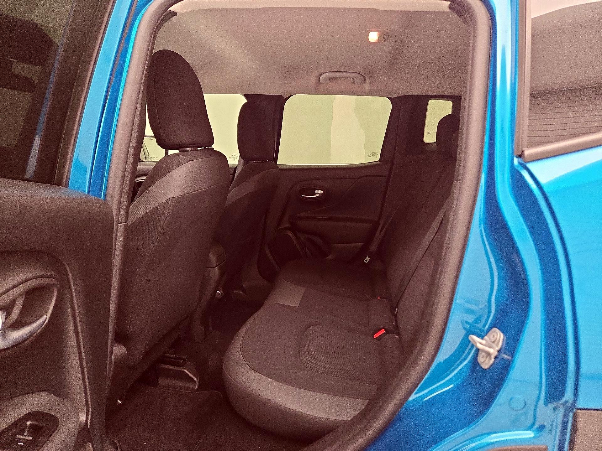 Thumbnail: 2020 Jeep Renegade - 19