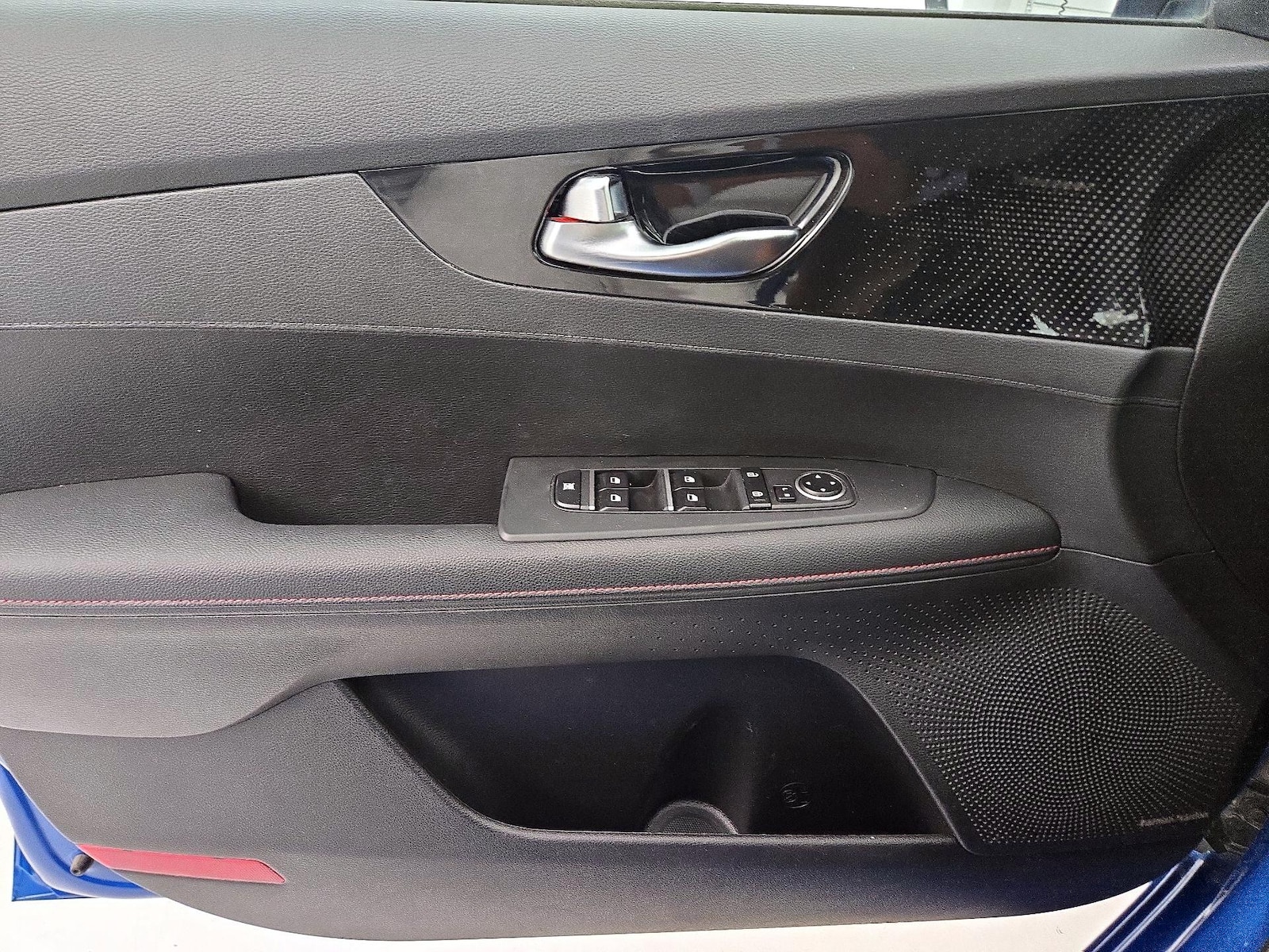2023 Kia Forte GT - Photo 13