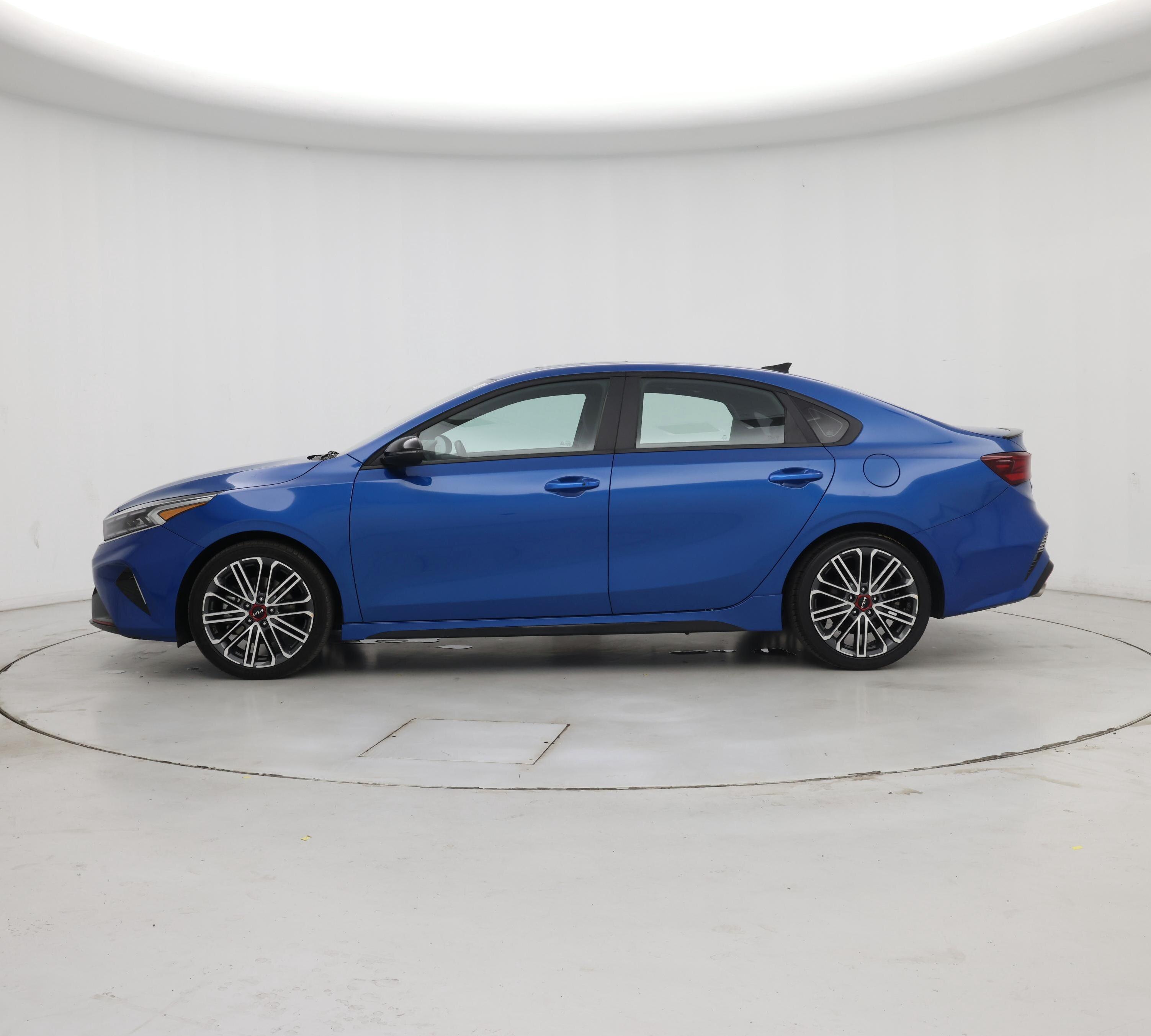 Thumbnail: 2023 Kia Forte - 3
