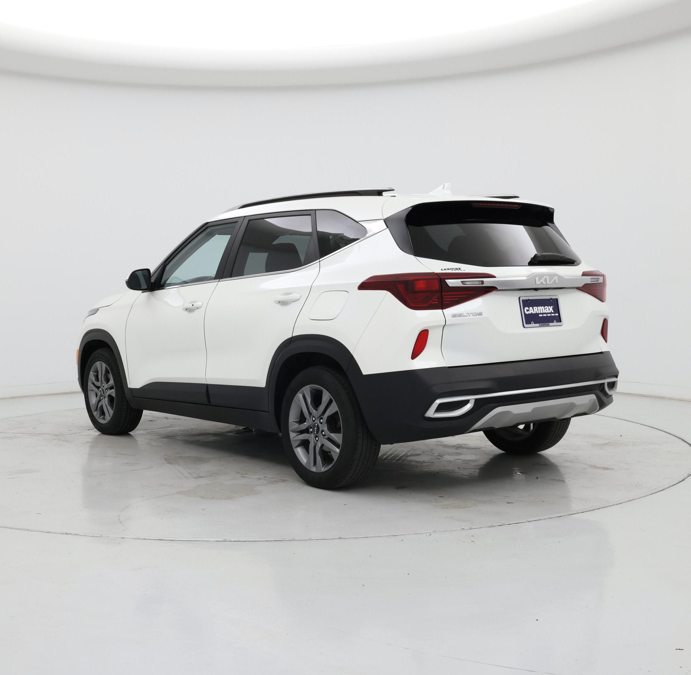 Thumbnail: 2023 Kia Seltos - 2