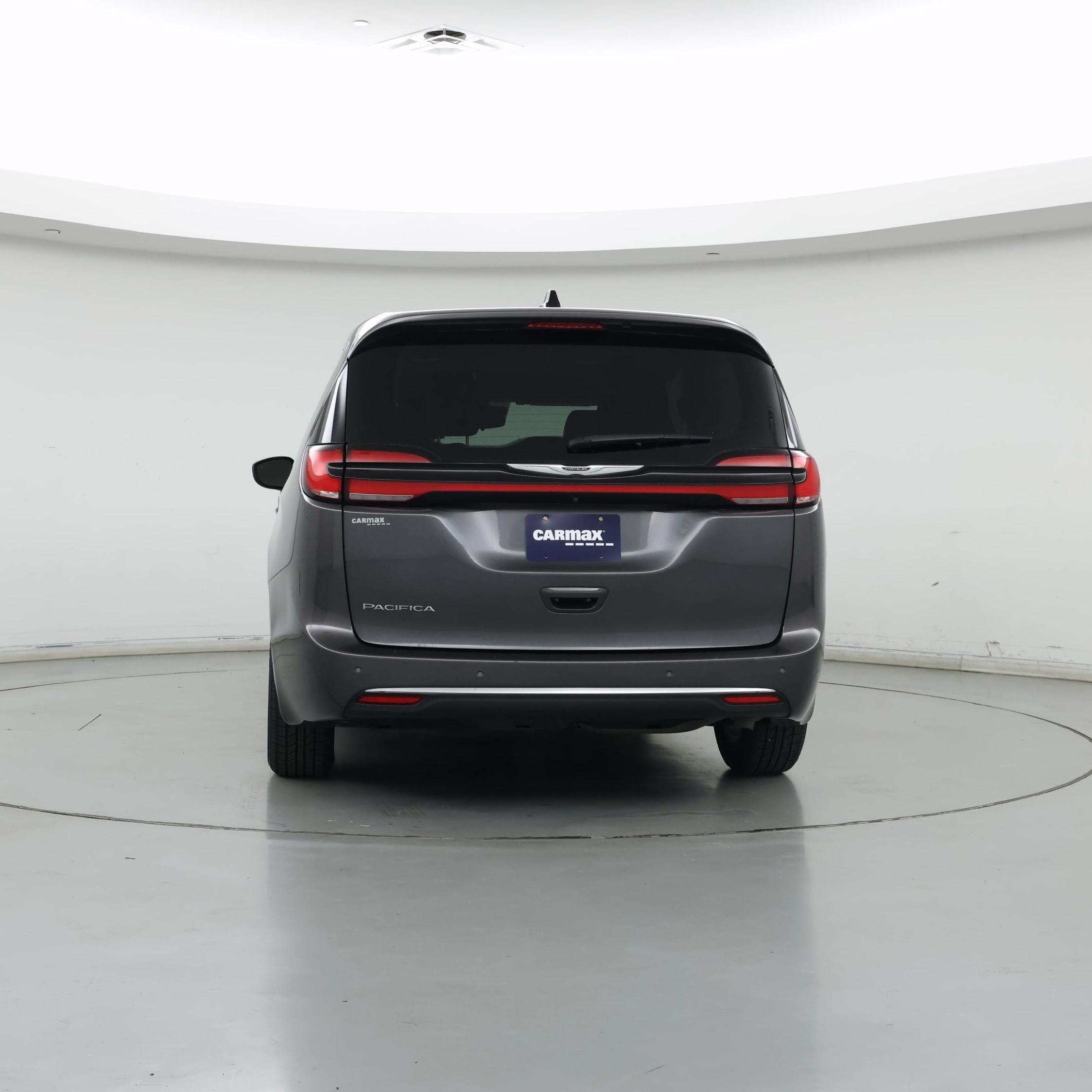 Thumbnail: 2023 Chrysler Pacifica - 6