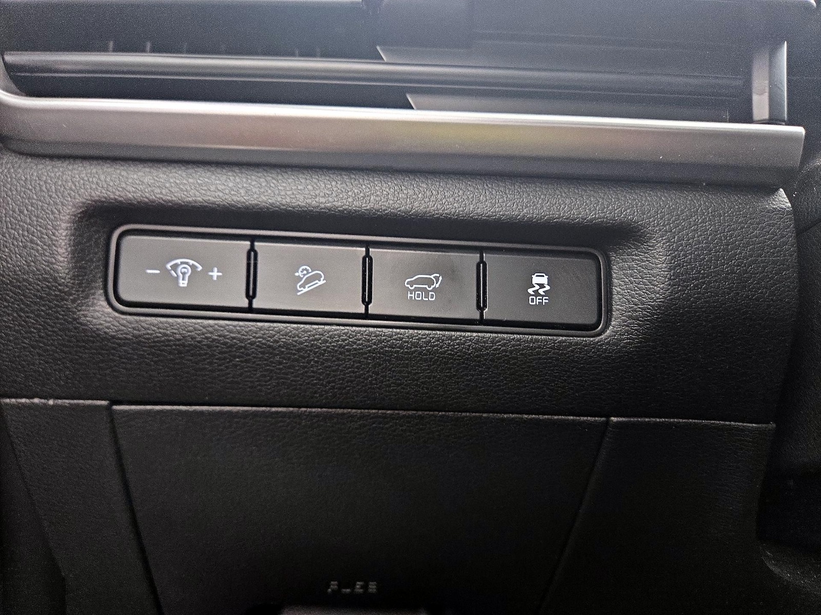 2025 Kia Telluride S - Photo 14