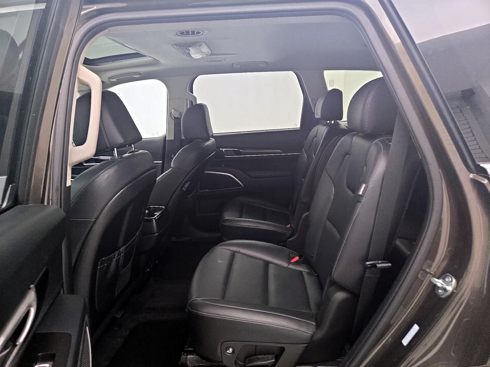 2025 Kia Telluride S - Photo 22
