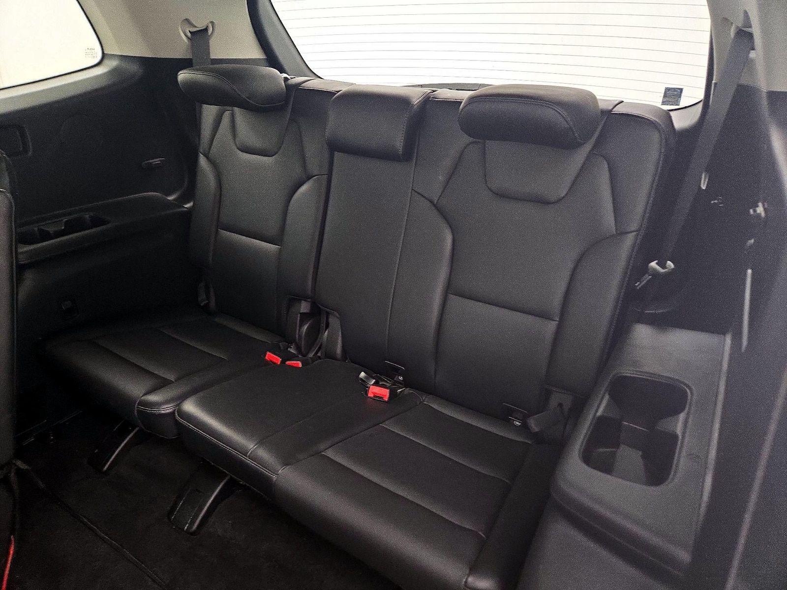 2025 Kia Telluride S - Photo 23