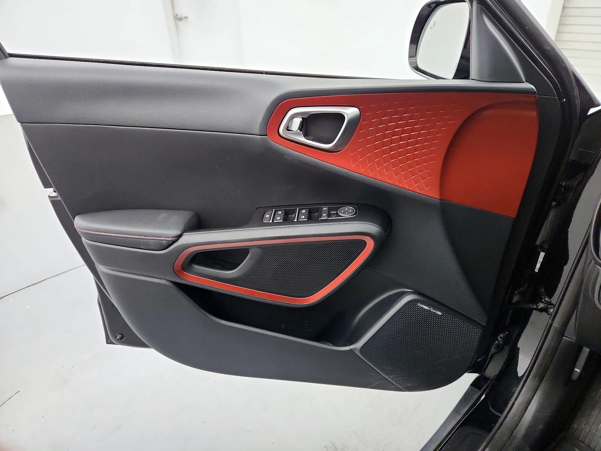 Thumbnail: 2023 Kia Soul - 12