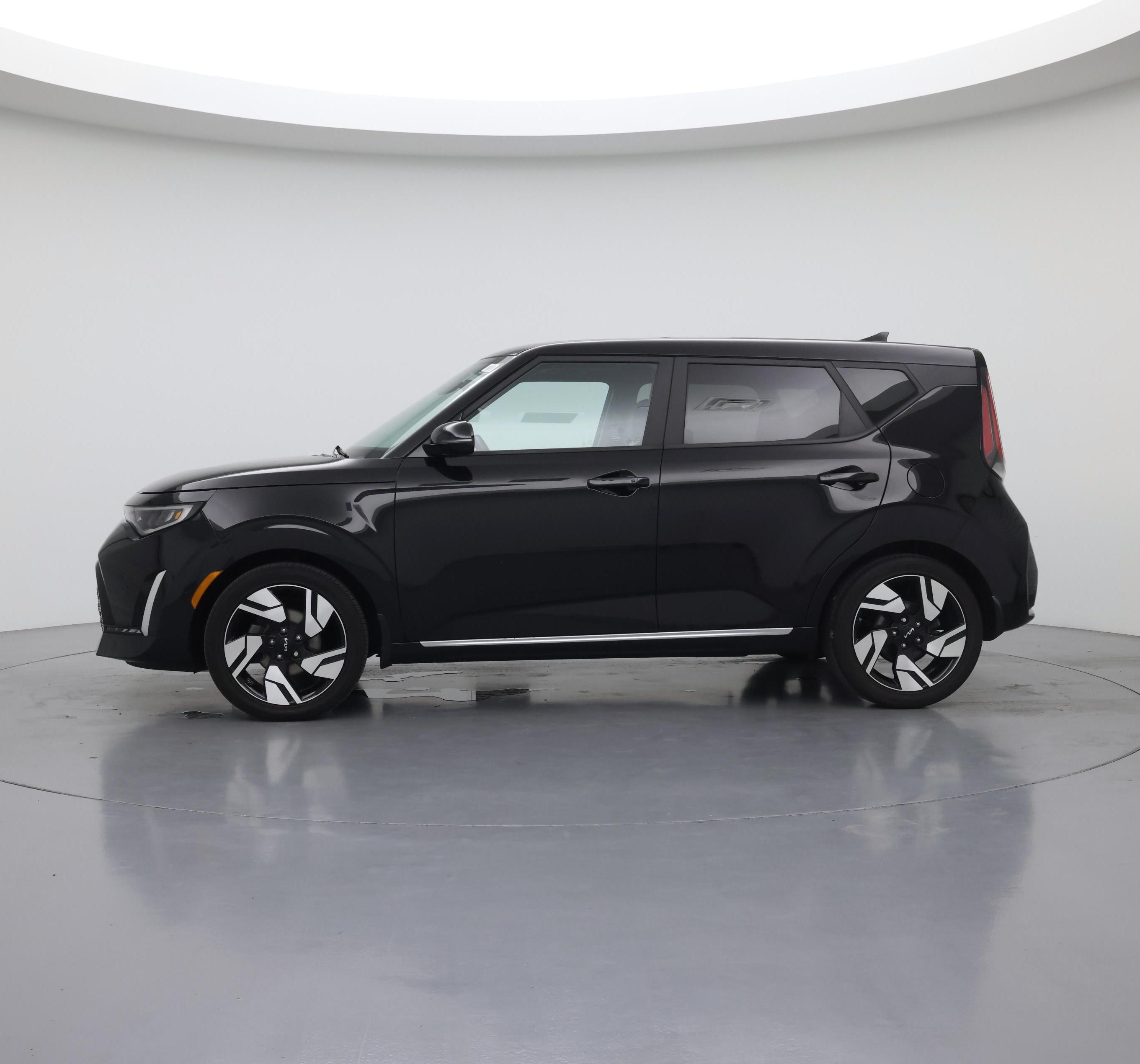 Thumbnail: 2023 Kia Soul - 3