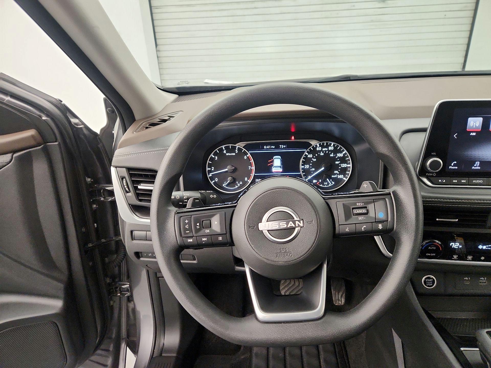 Thumbnail: 2023 Nissan Rogue - 10