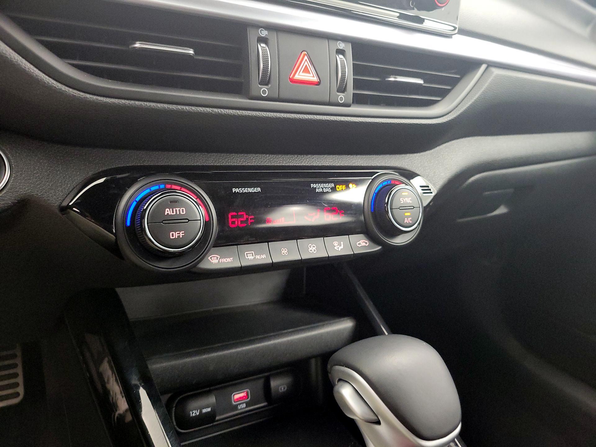 Thumbnail: 2023 Kia Forte - 16