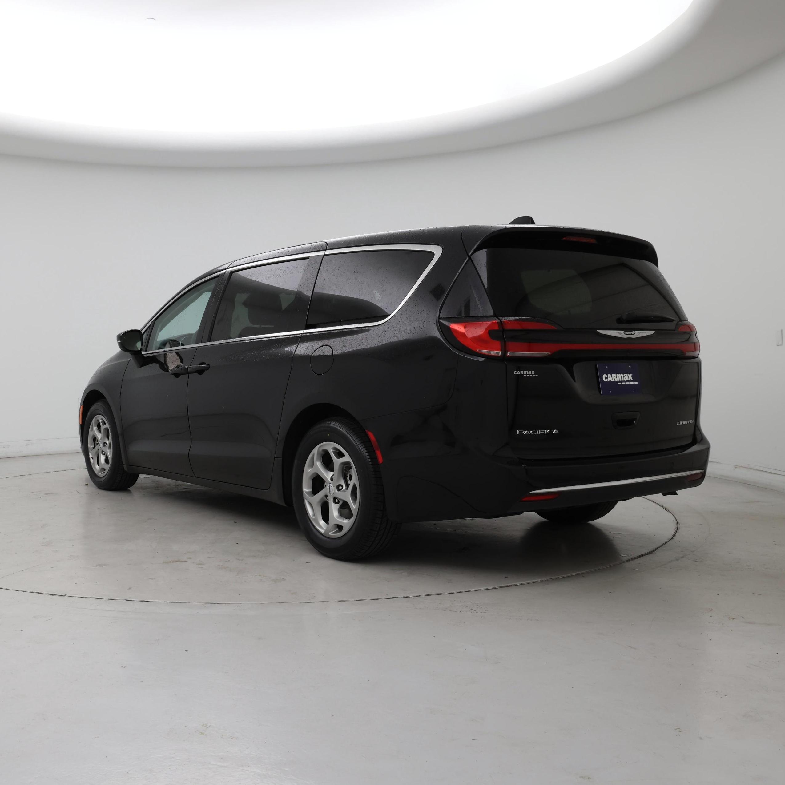 Thumbnail: 2024 Chrysler Pacifica - 2