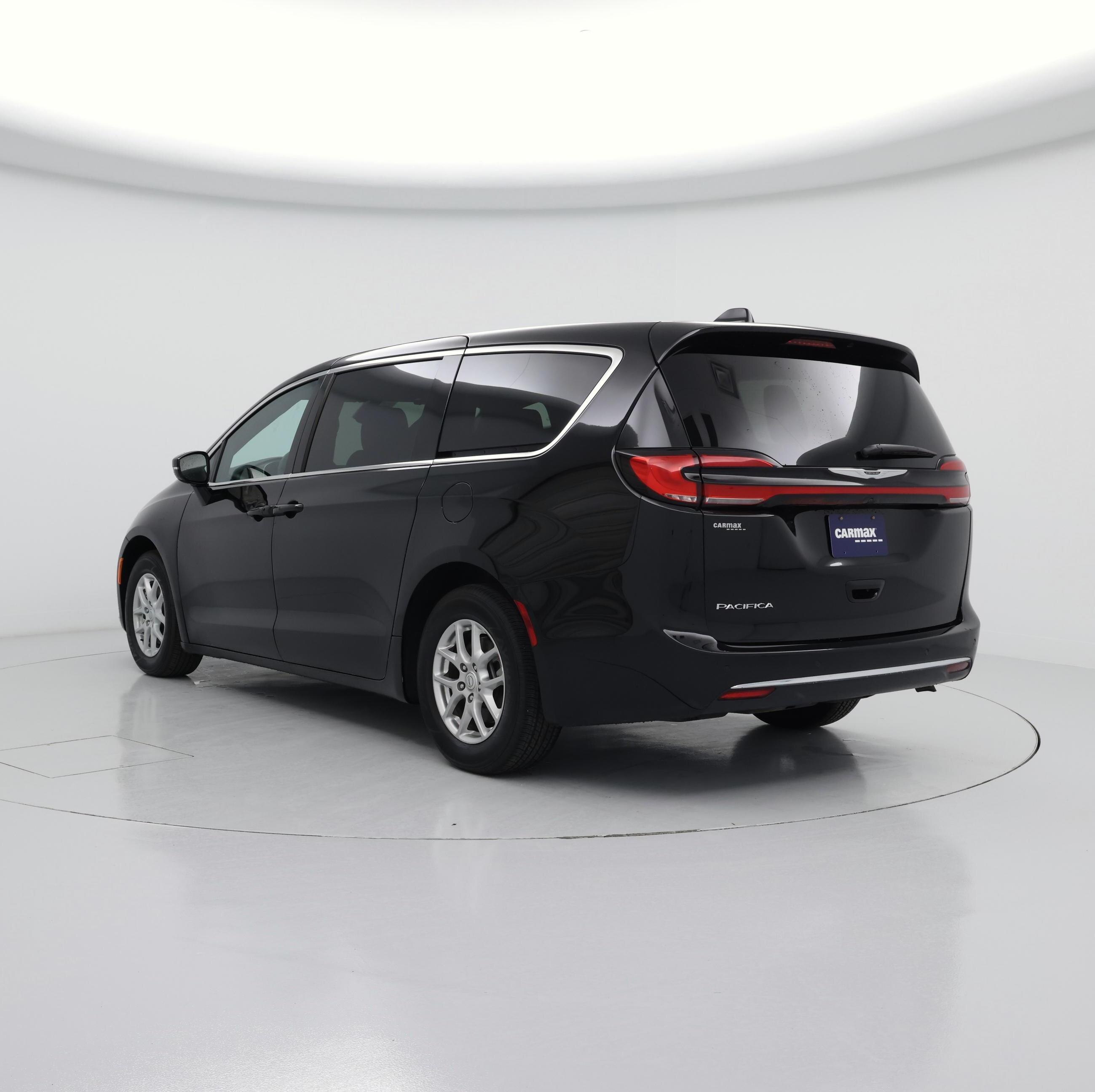 Thumbnail: 2026 Chrysler Pacifica - 2