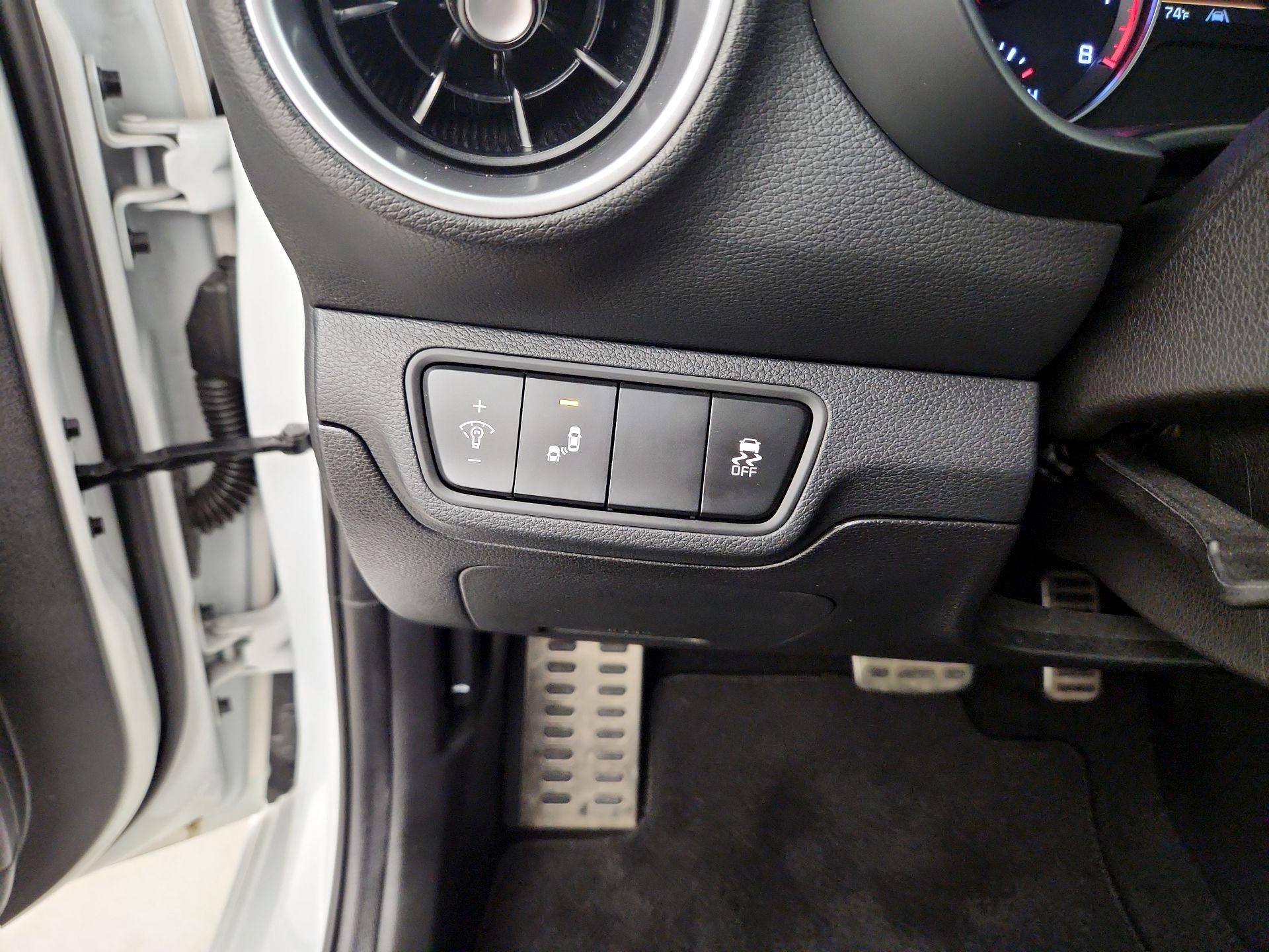 Thumbnail: 2023 Kia Forte - 13