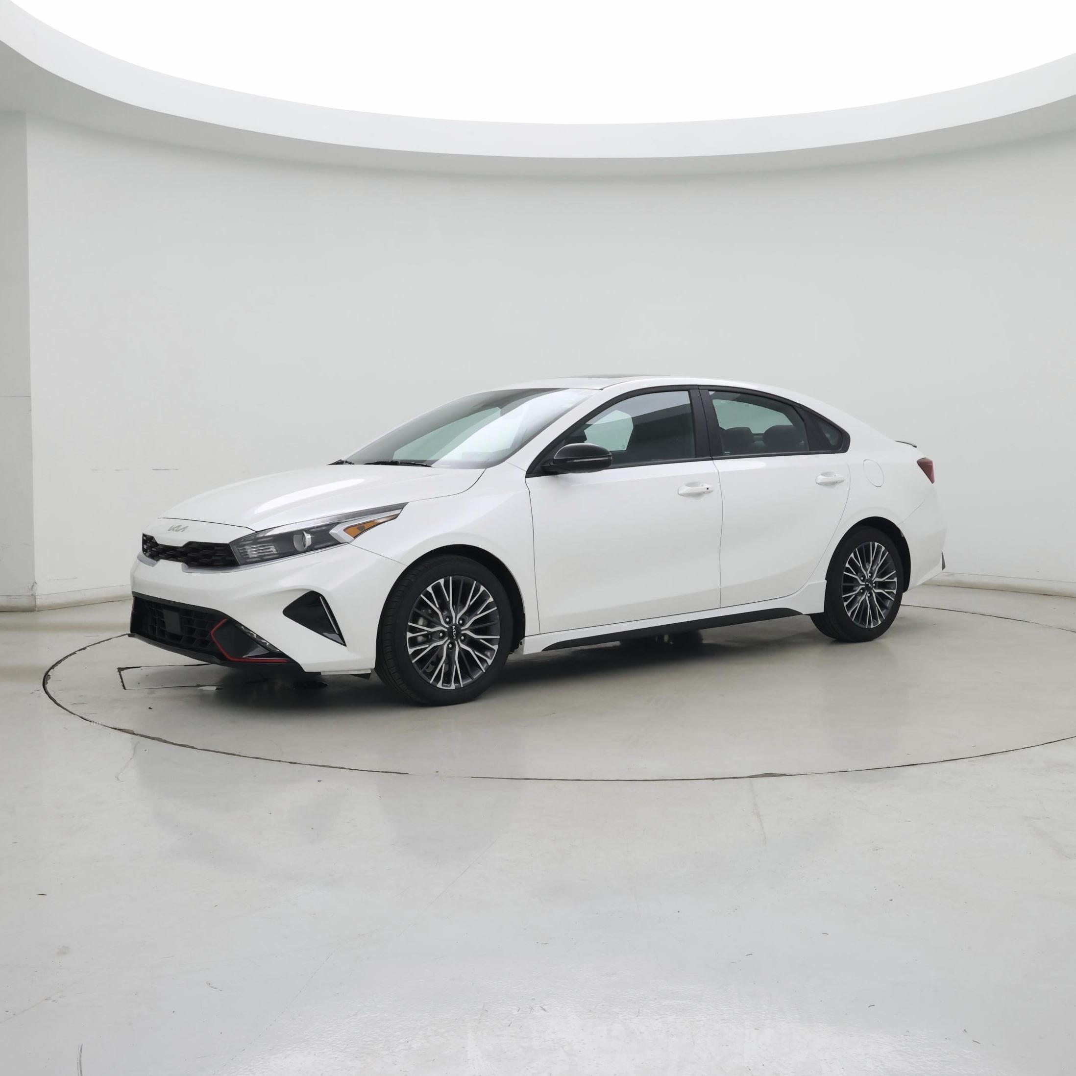 Thumbnail: 2023 Kia Forte - 4