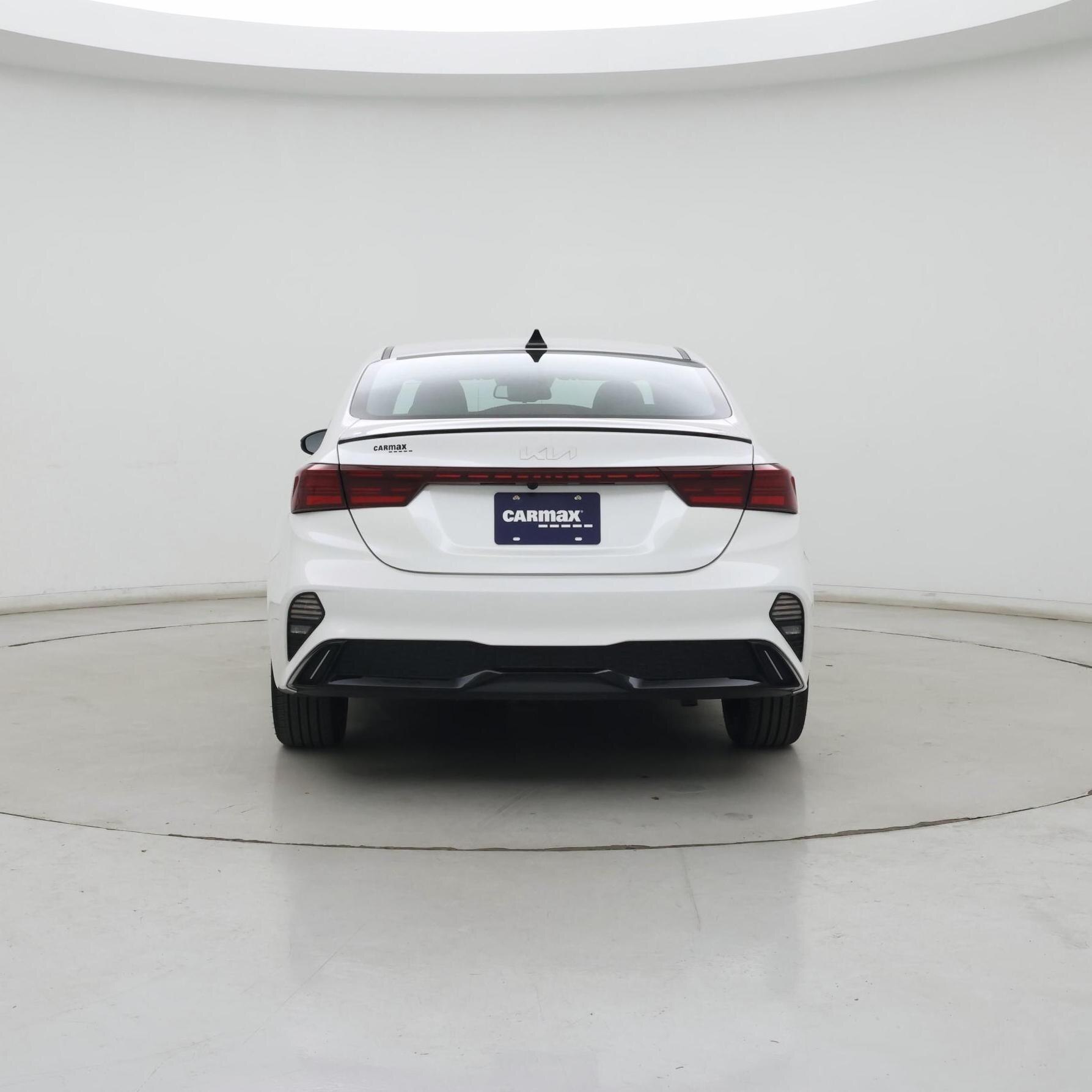 Thumbnail: 2023 Kia Forte - 8