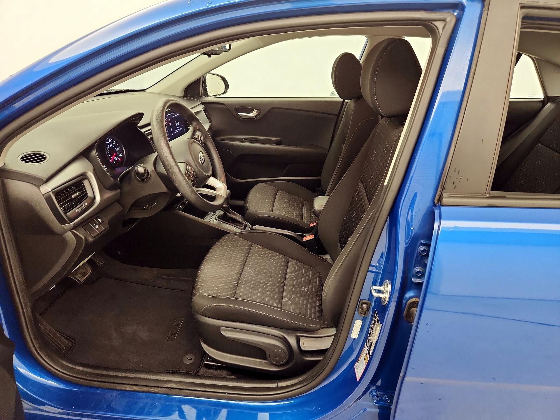 Thumbnail: 2021 Kia Rio - 11