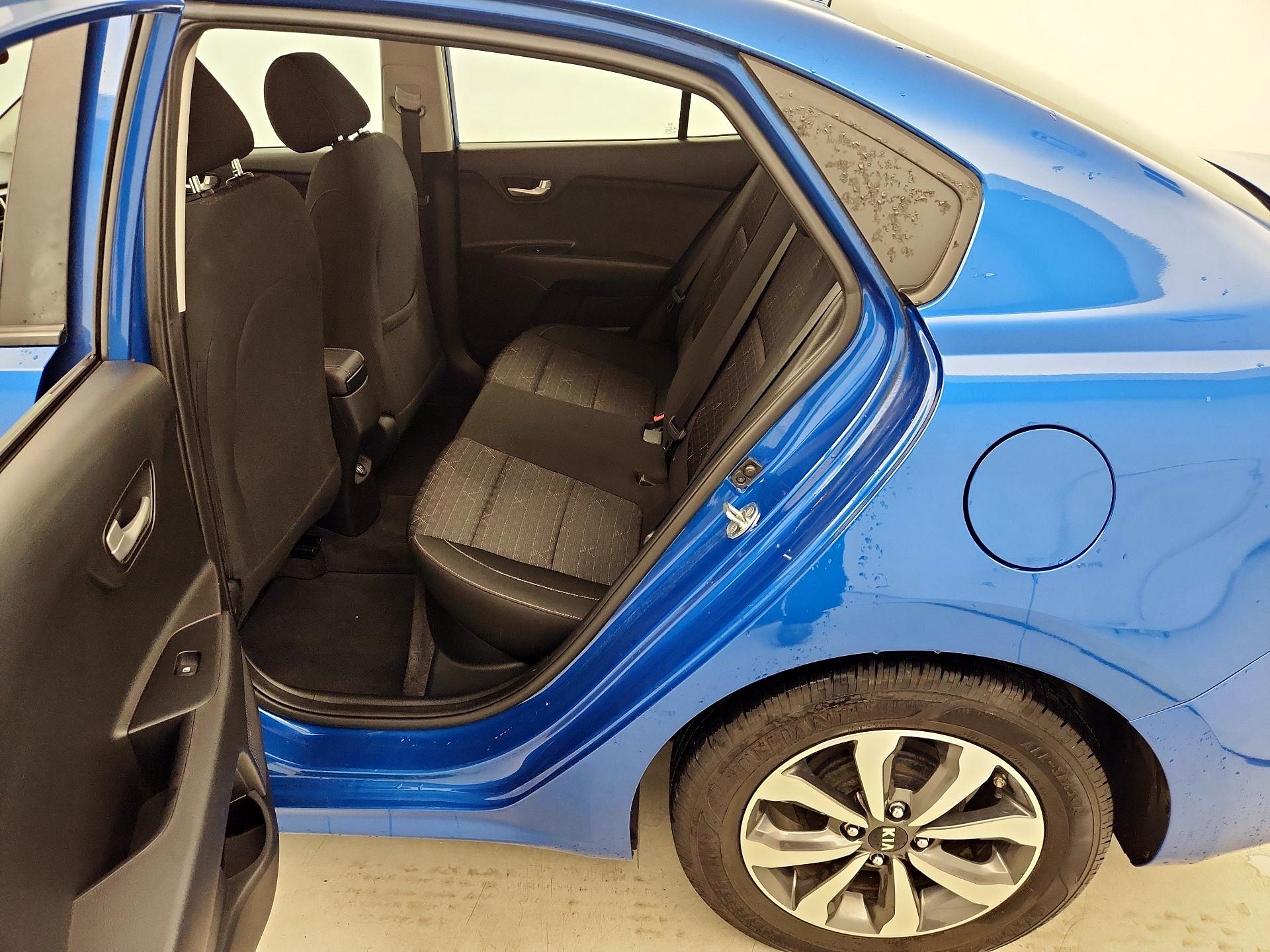 Thumbnail: 2021 Kia Rio - 19