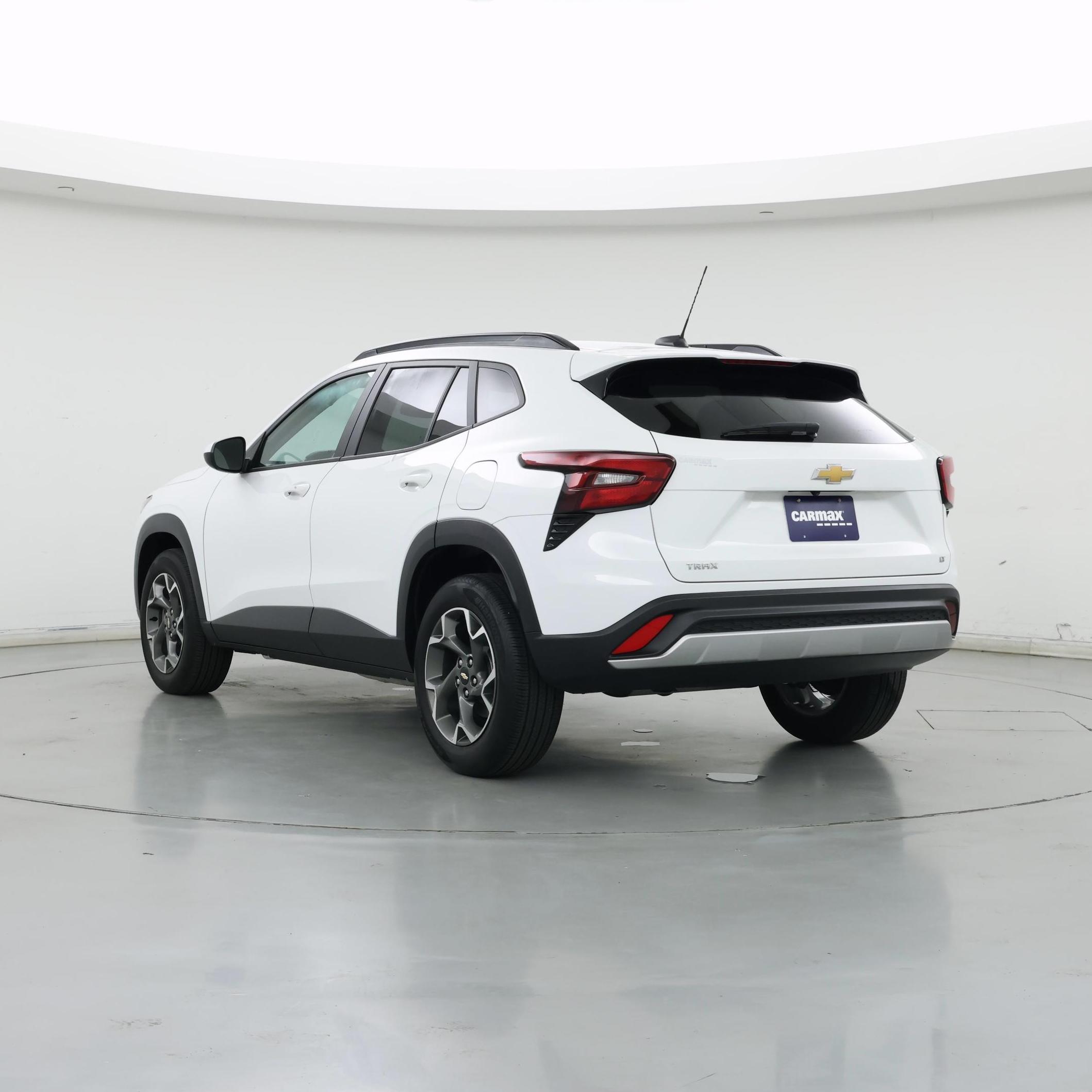 Thumbnail: 2024 Chevrolet Trax - 2