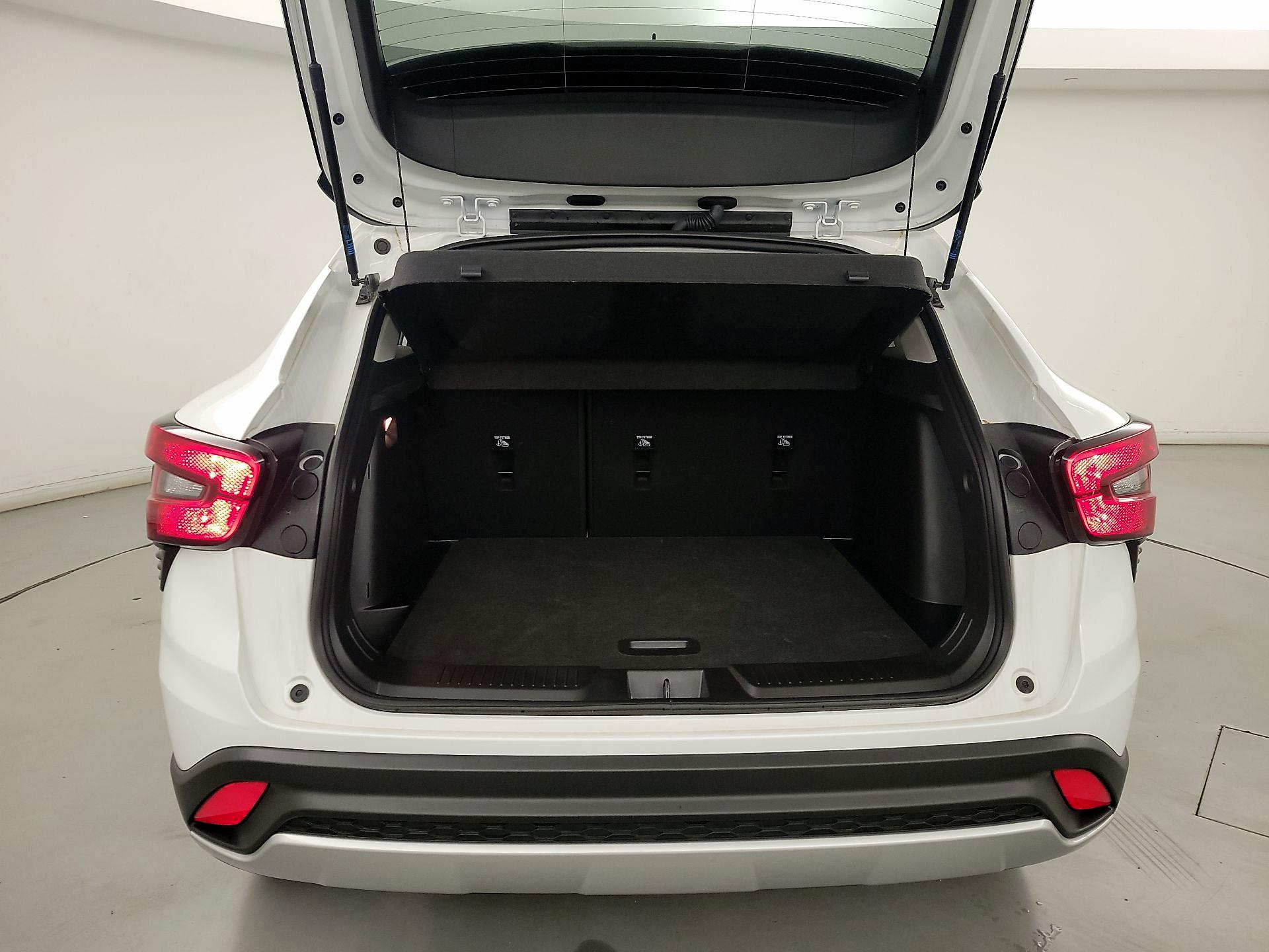 Thumbnail: 2024 Chevrolet Trax - 20
