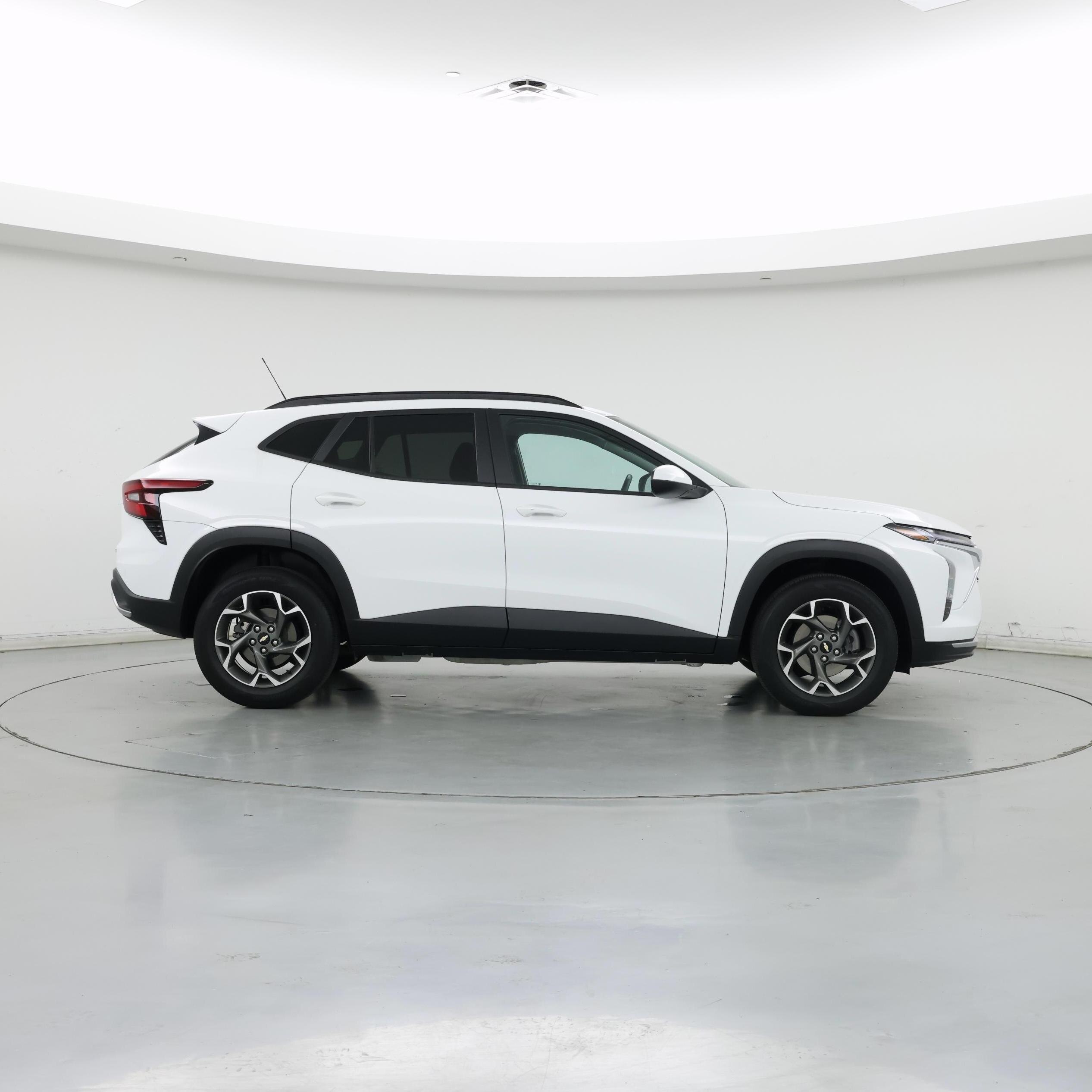 Thumbnail: 2024 Chevrolet Trax - 7