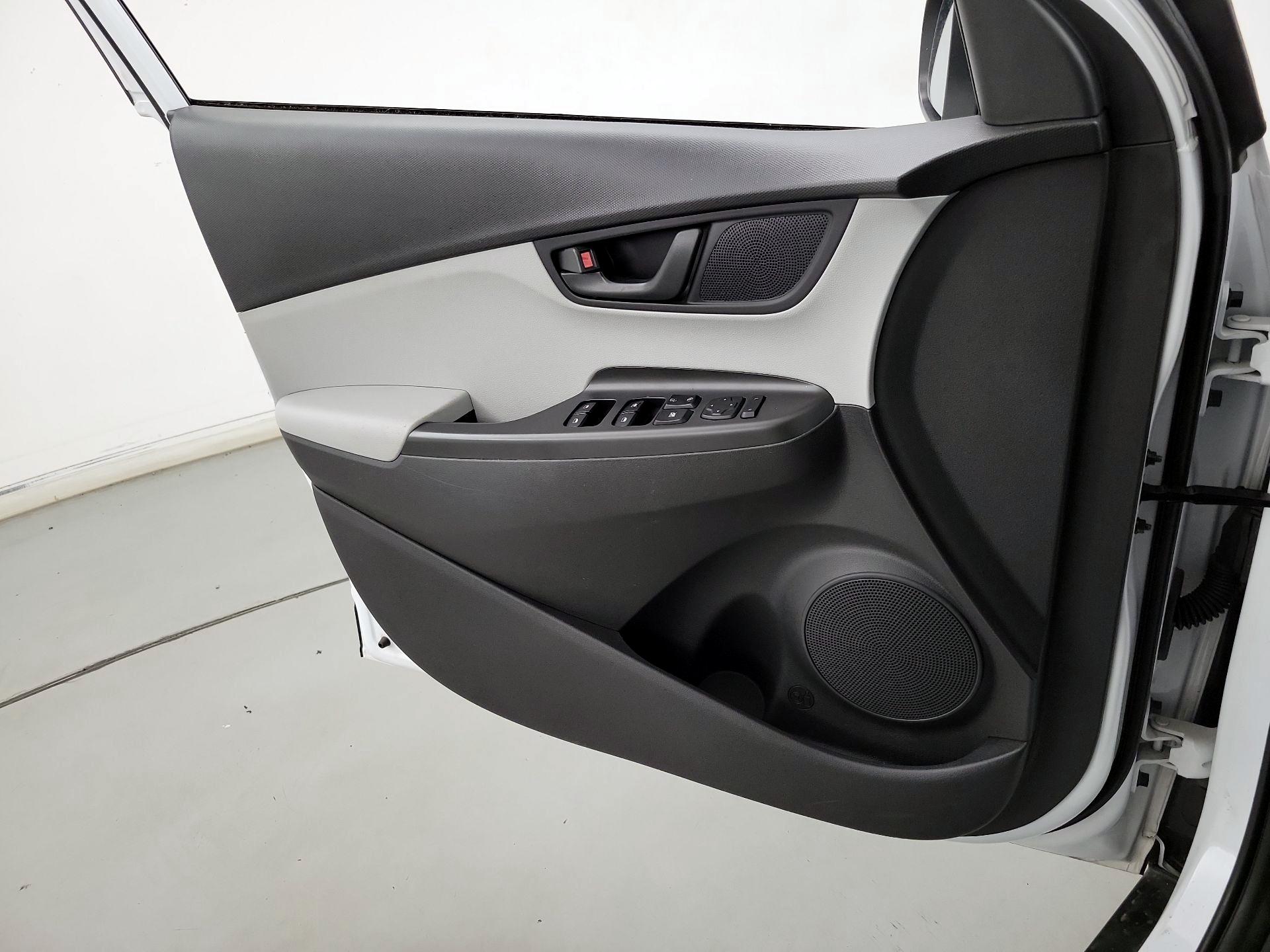 Thumbnail: 2022 Hyundai Kona - 12