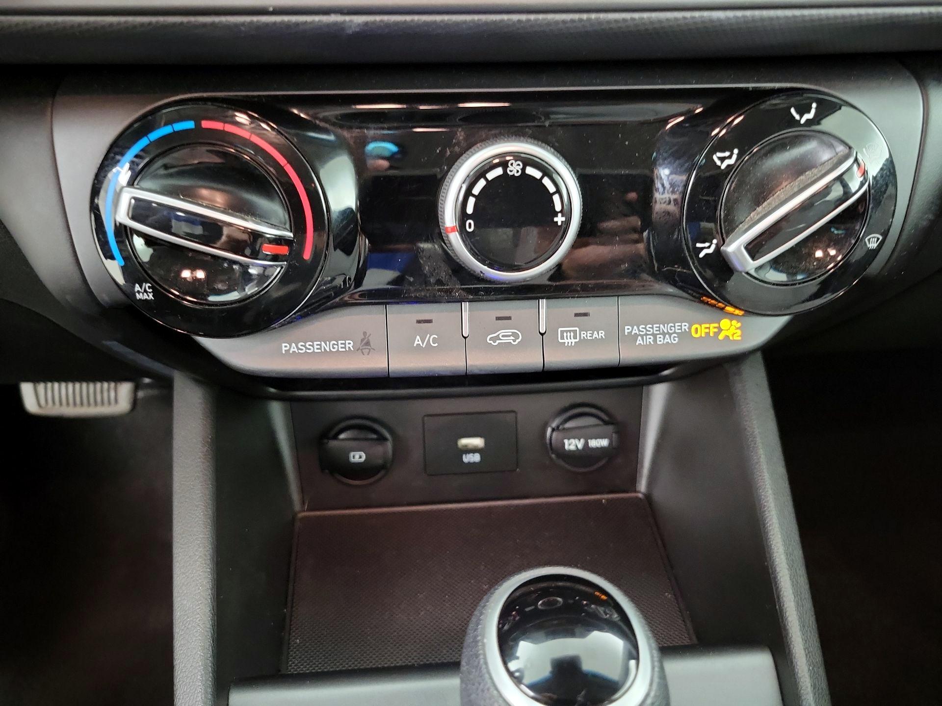Thumbnail: 2022 Hyundai Kona - 16