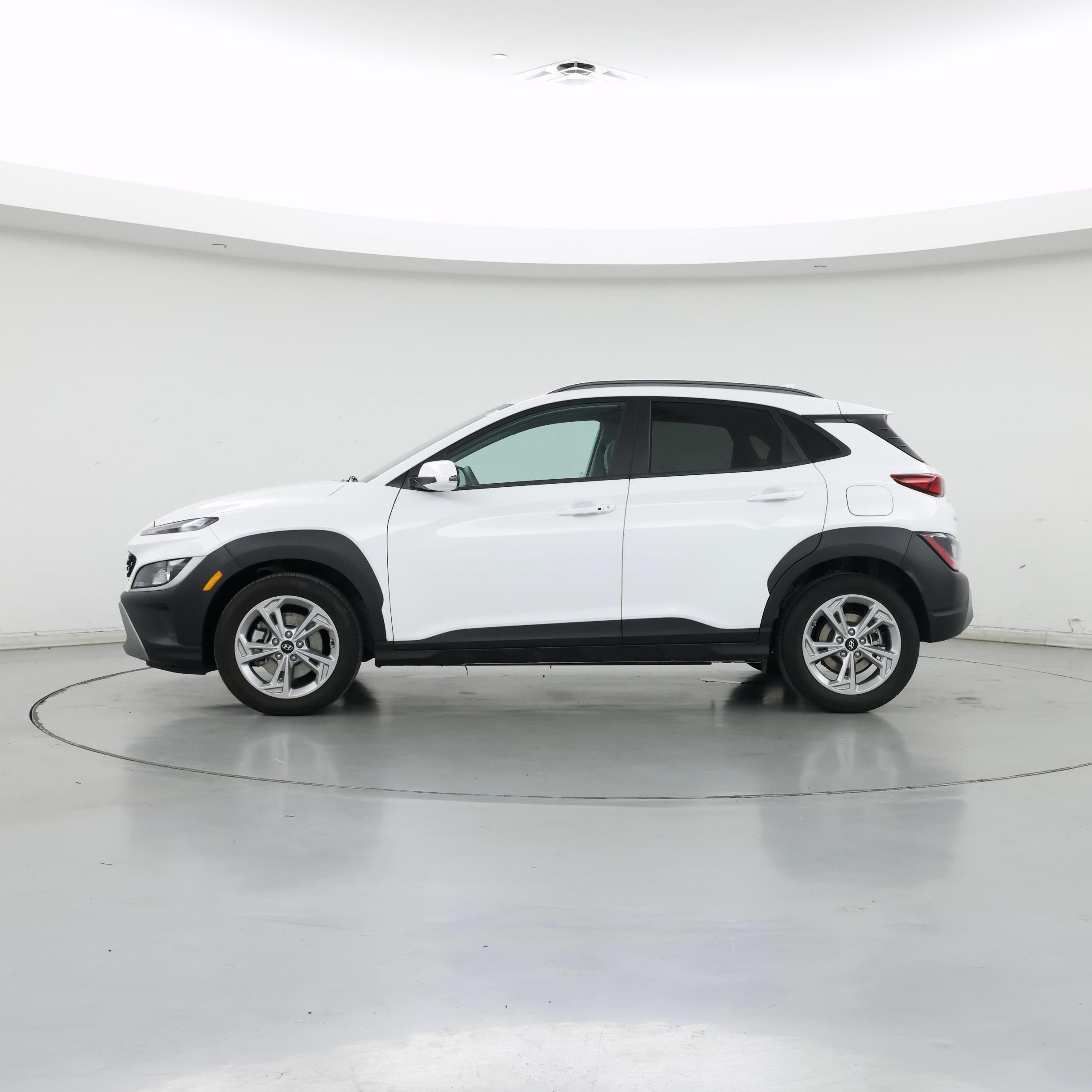 Thumbnail: 2022 Hyundai Kona - 3