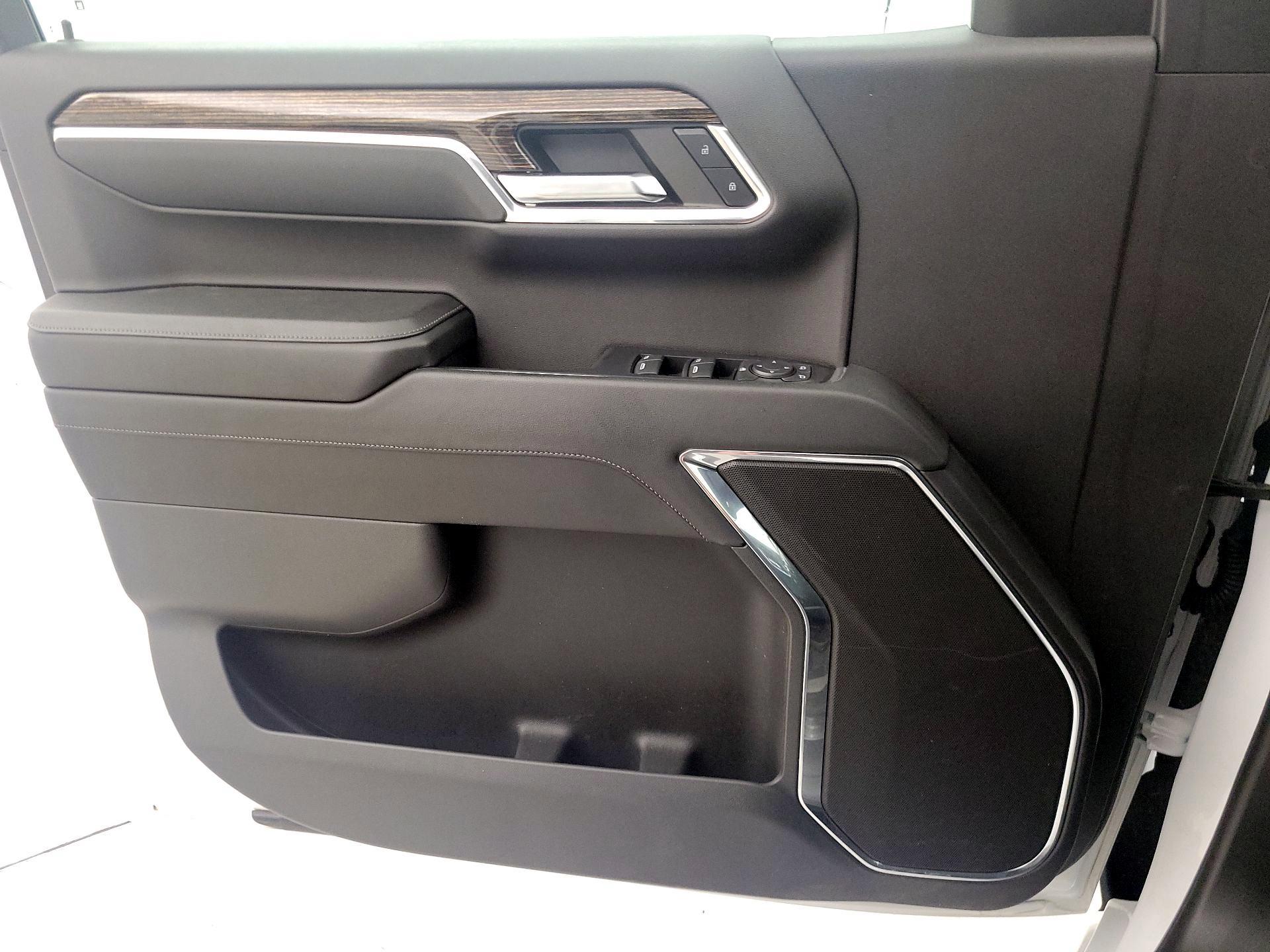 Thumbnail: 2023 GMC Sierra 1500 - 12