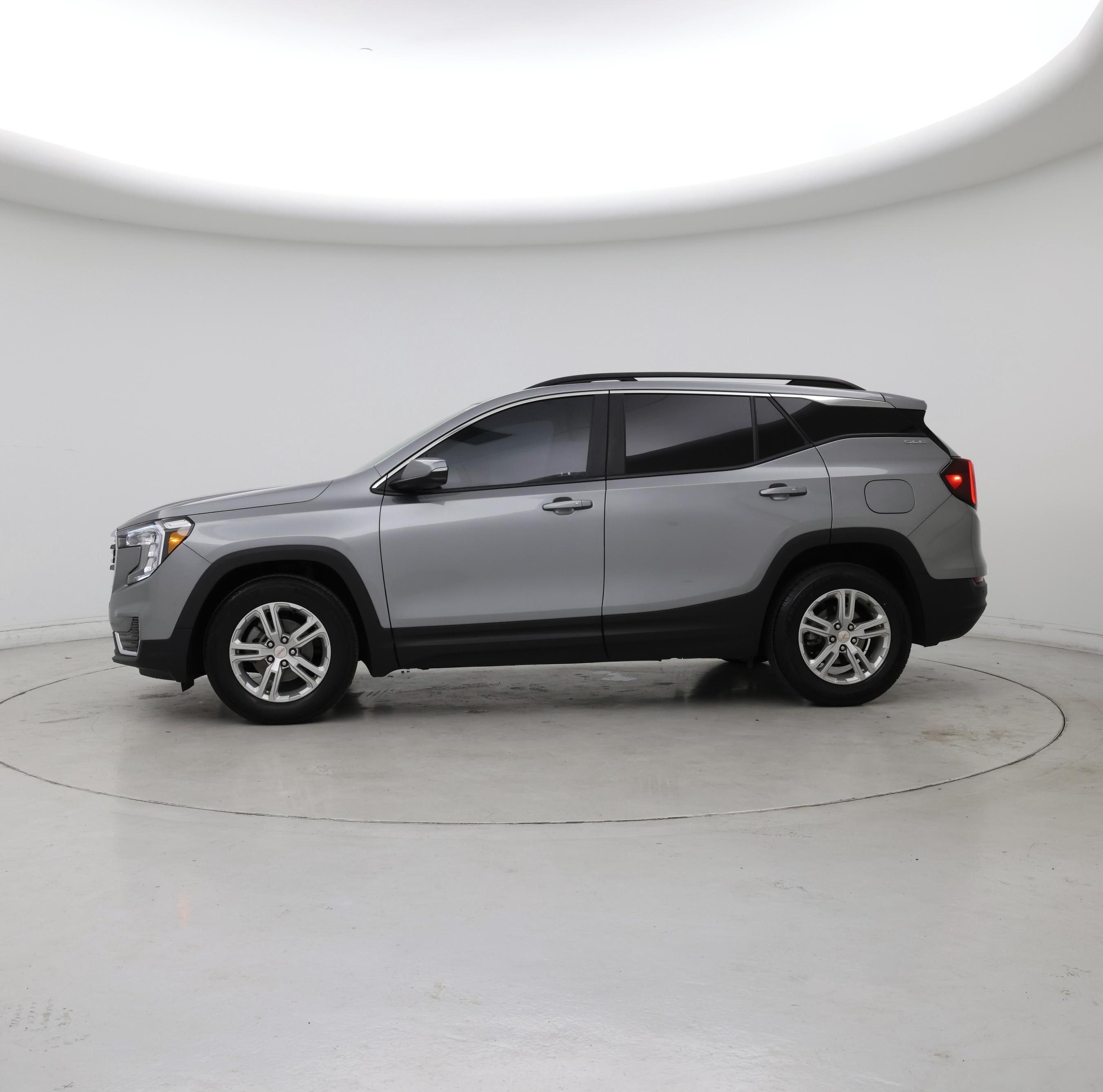 Thumbnail: 2023 GMC Terrain - 3