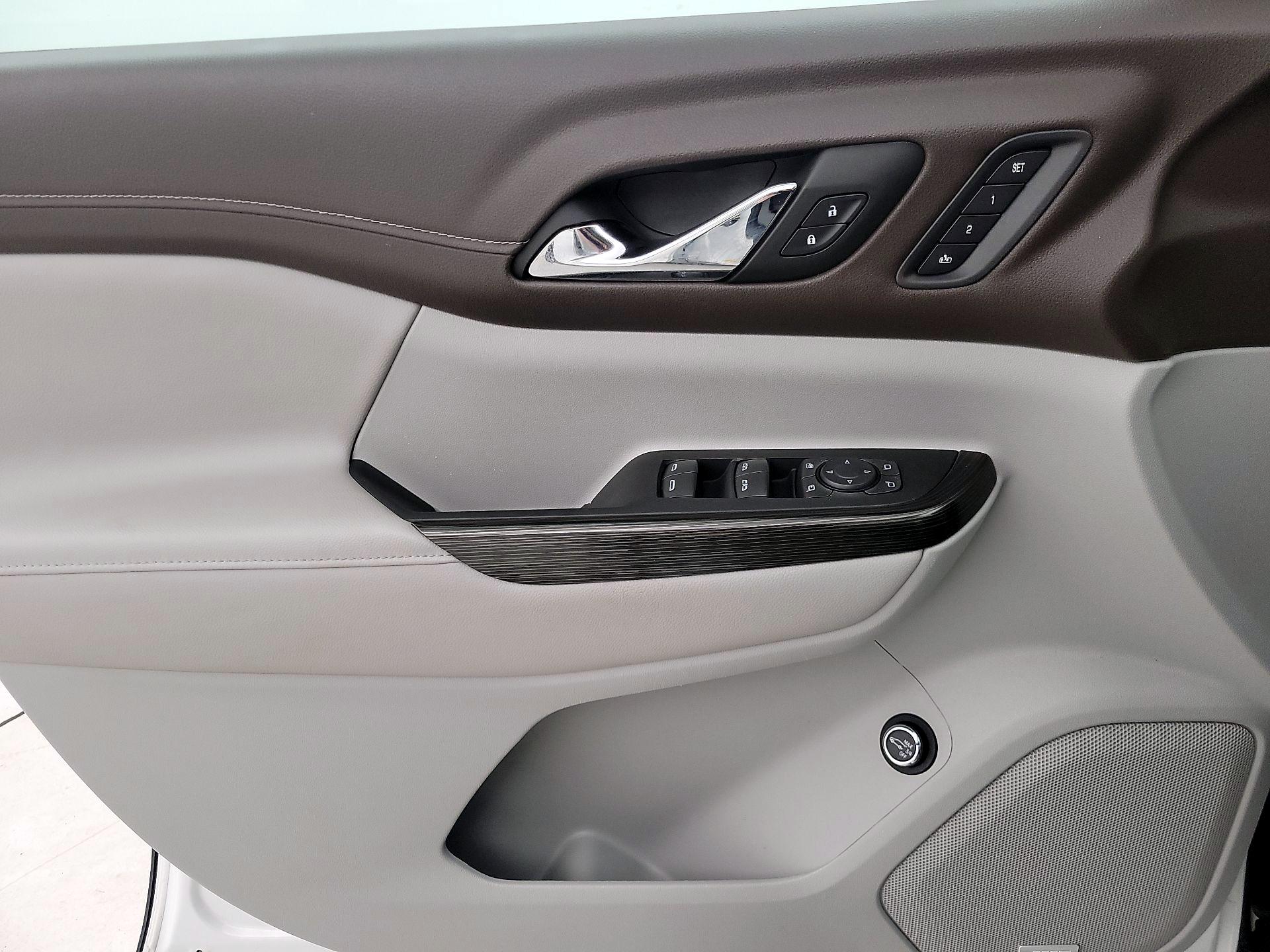 Thumbnail: 2023 GMC Acadia - 12