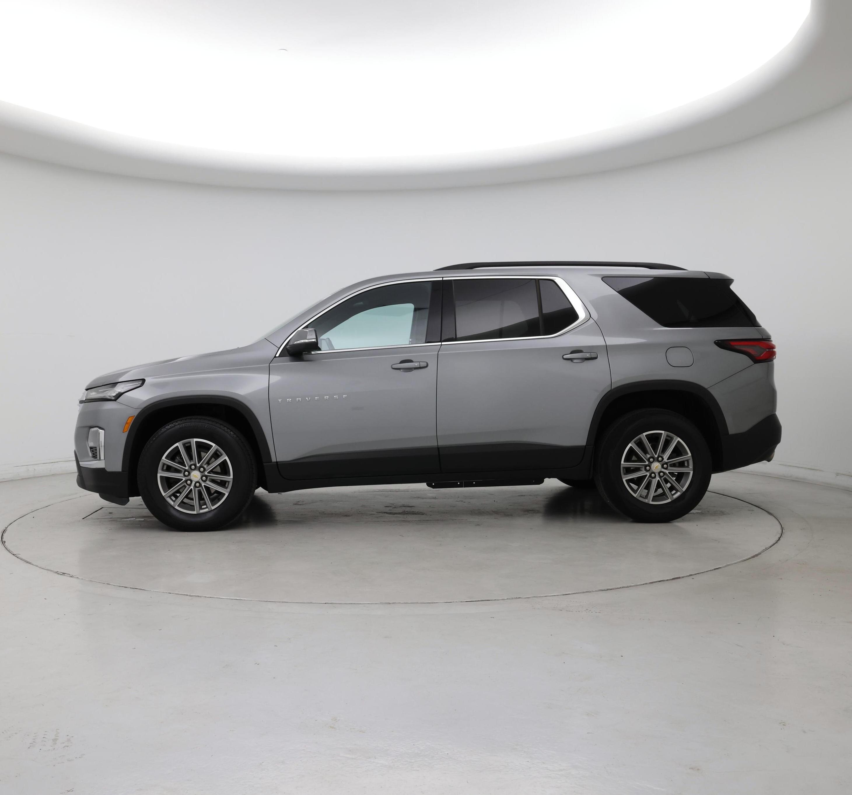 Thumbnail: 2023 Chevrolet Traverse - 3