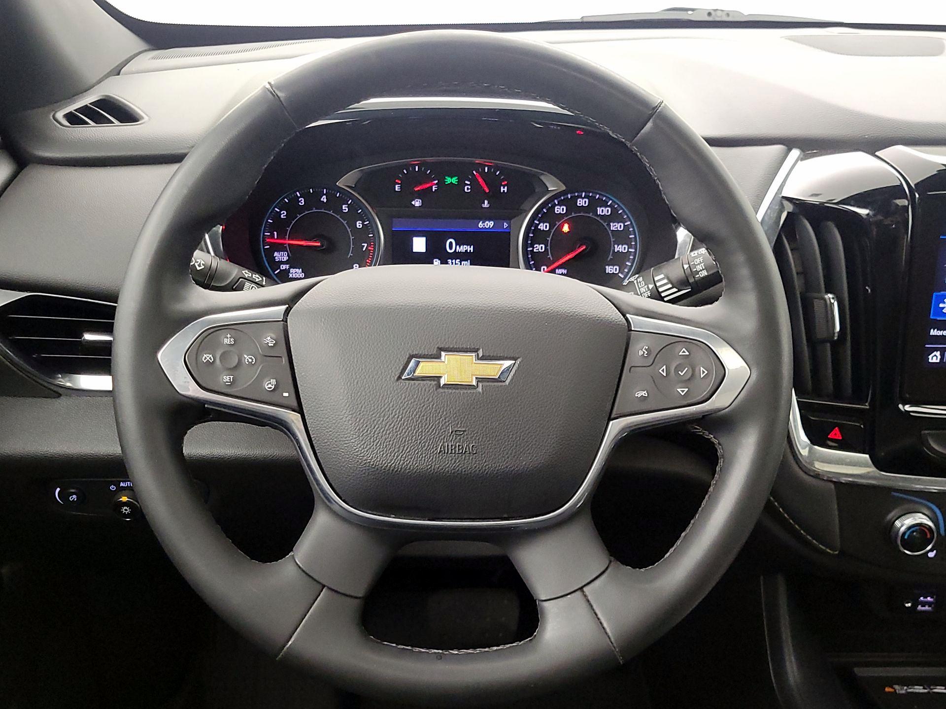 Thumbnail: 2023 Chevrolet Traverse - 10
