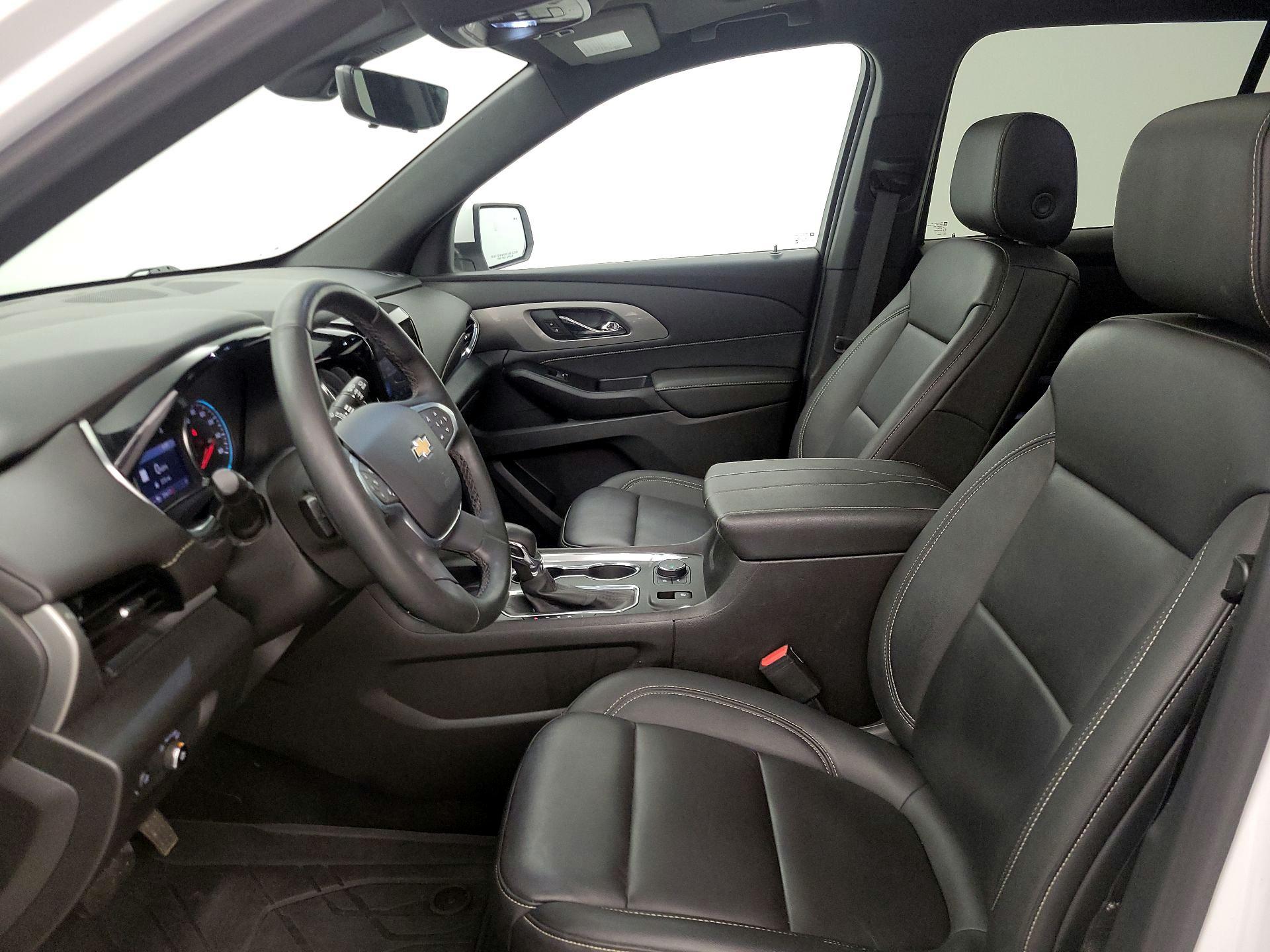 Thumbnail: 2023 Chevrolet Traverse - 11