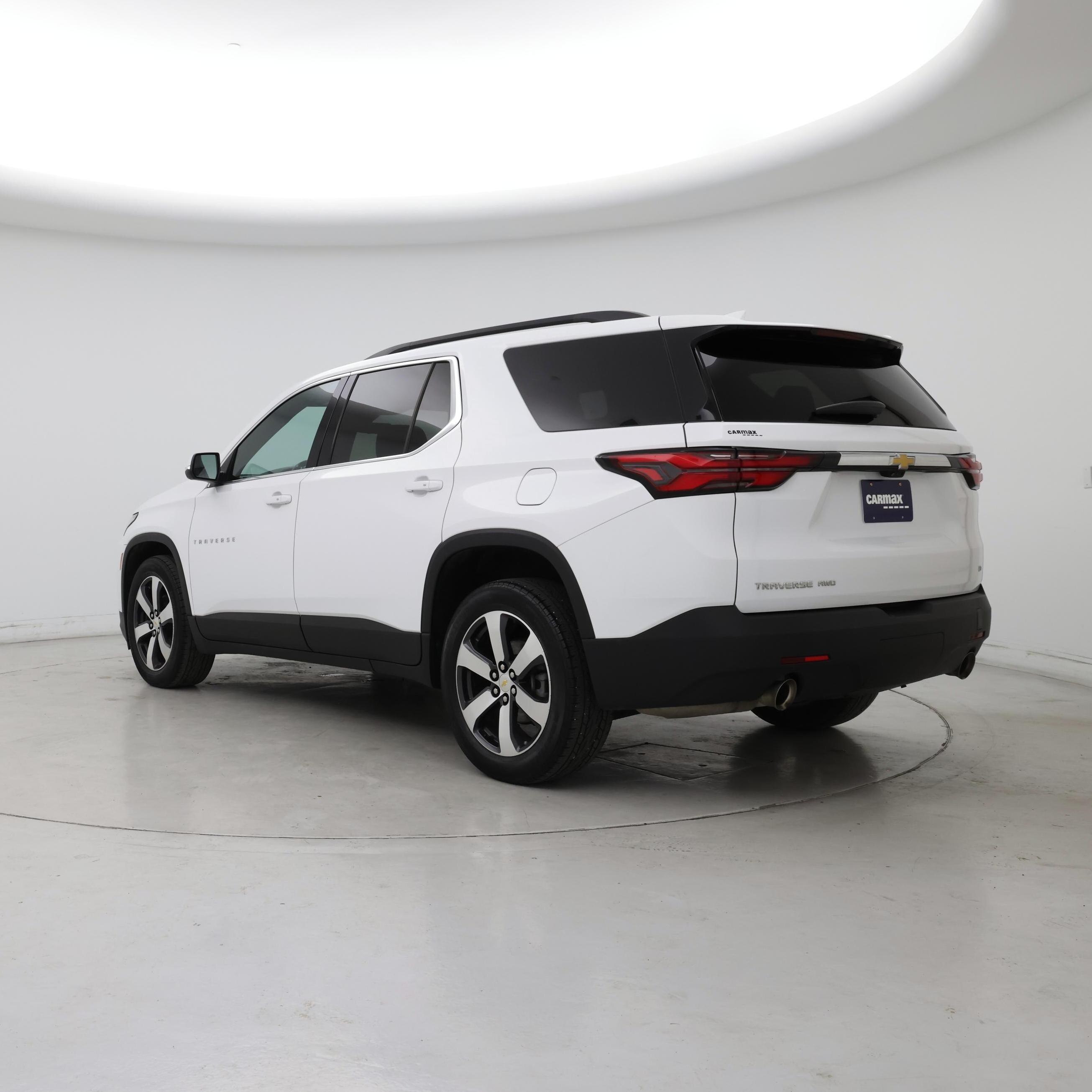 Thumbnail: 2023 Chevrolet Traverse - 2