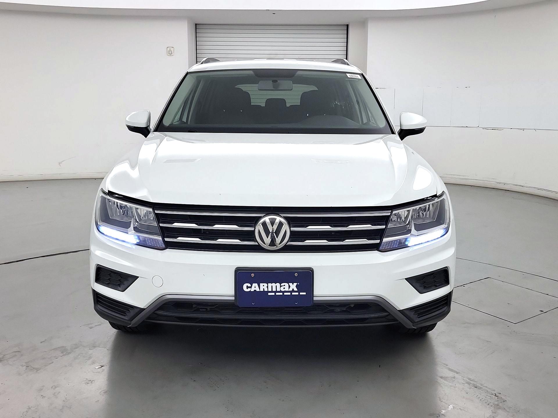 Thumbnail: 2020 Volkswagen Tiguan - 2