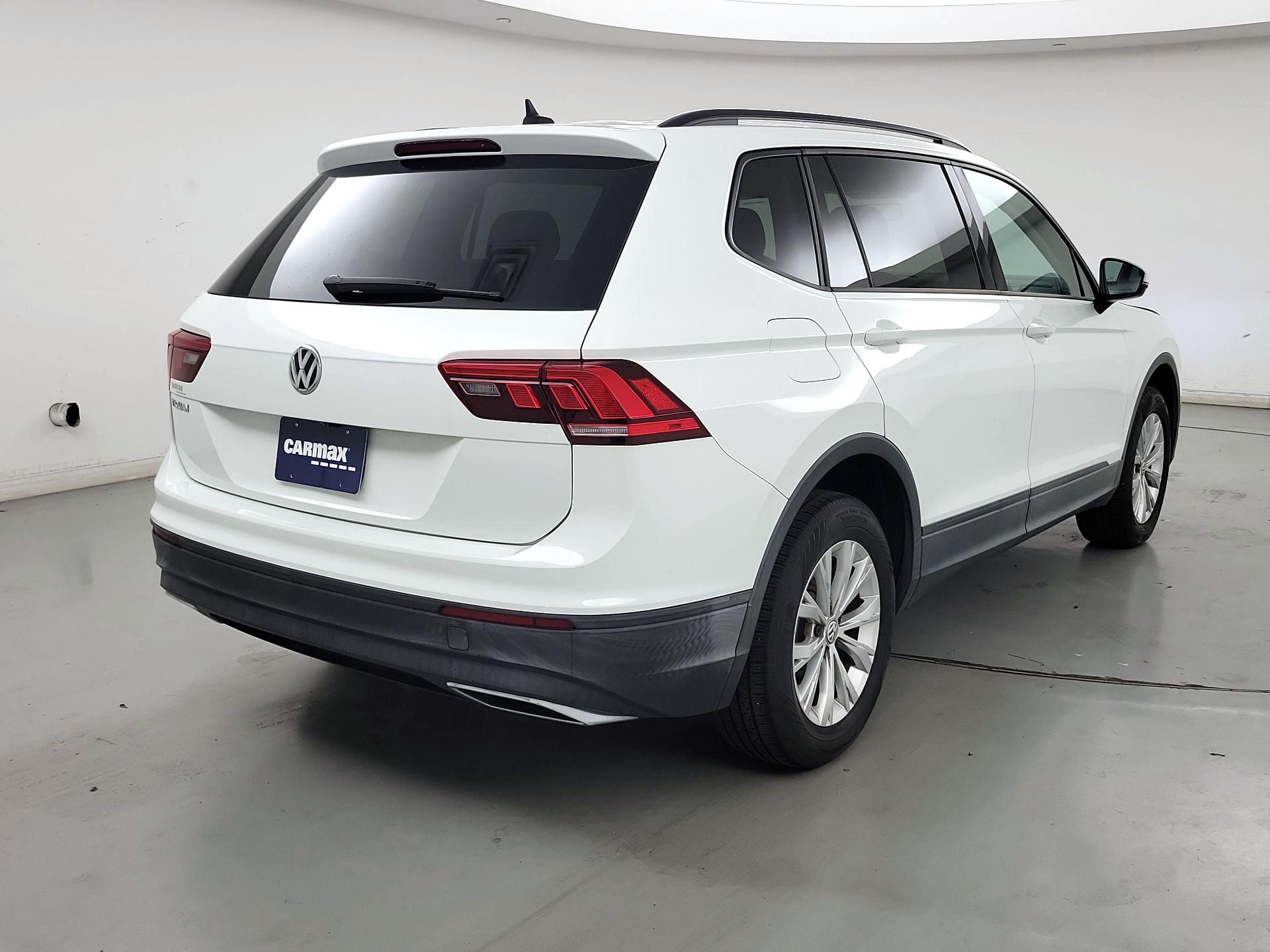 Thumbnail: 2020 Volkswagen Tiguan - 5