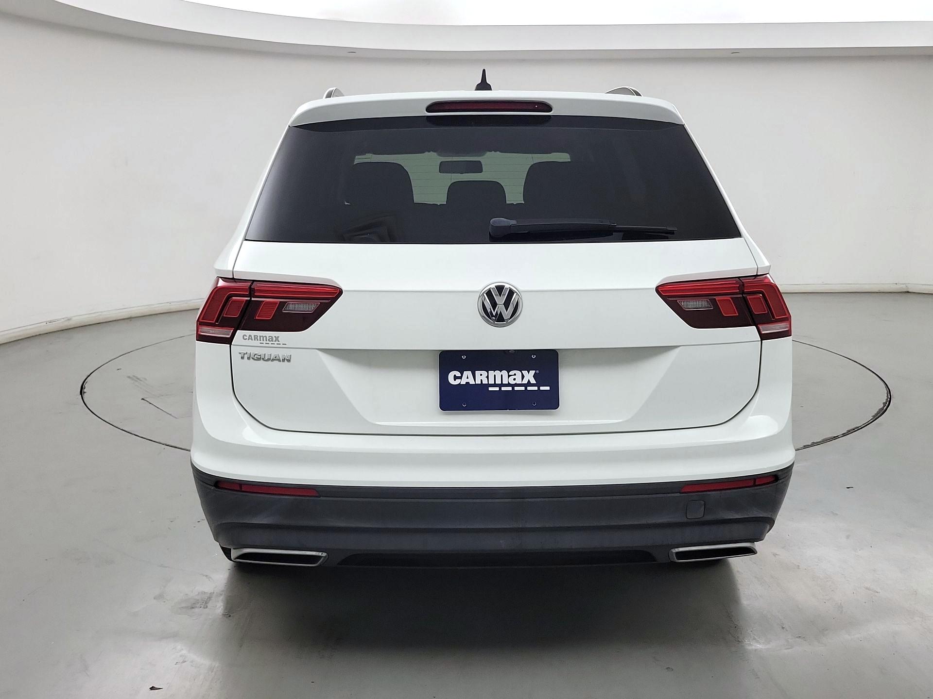 Thumbnail: 2020 Volkswagen Tiguan - 6