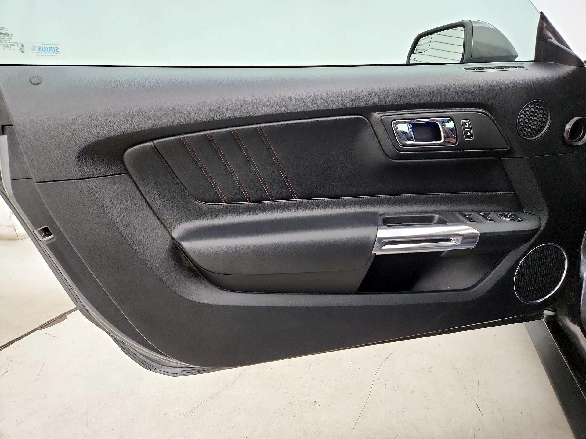 Thumbnail: 2016 Ford Mustang - 12