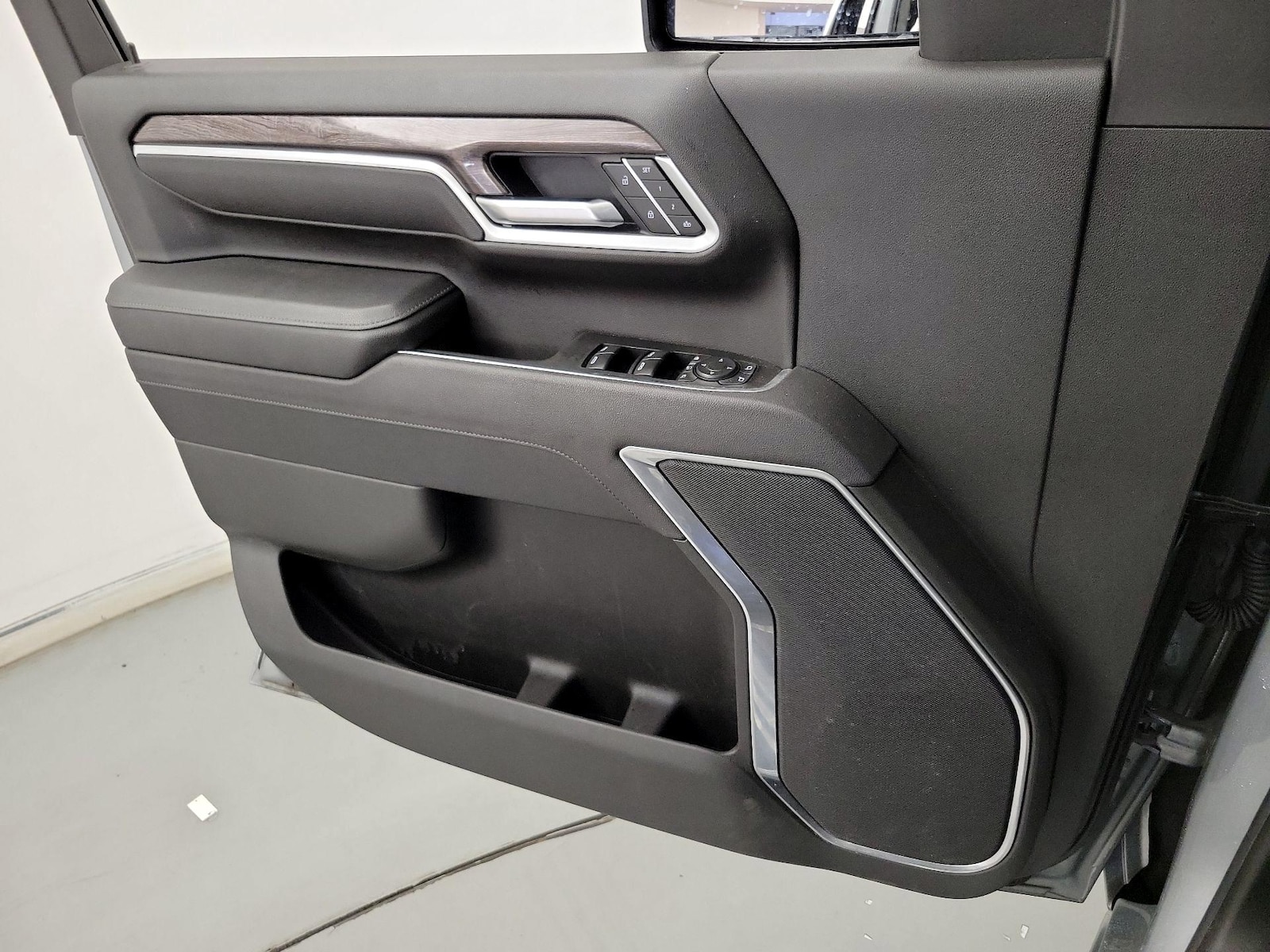 2025 Chevrolet Silverado 2500HD LTZ - Photo 13