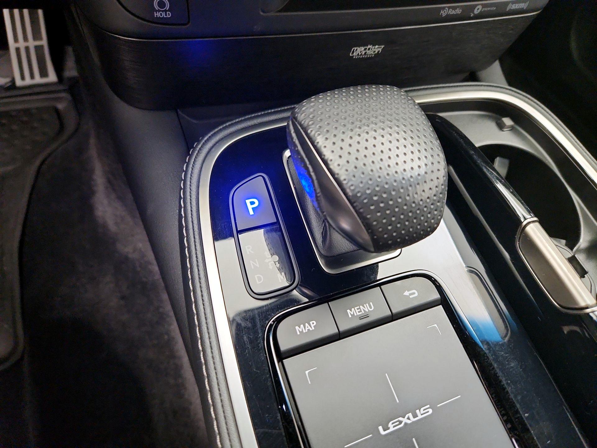 Thumbnail: 2022 Lexus LS - 18